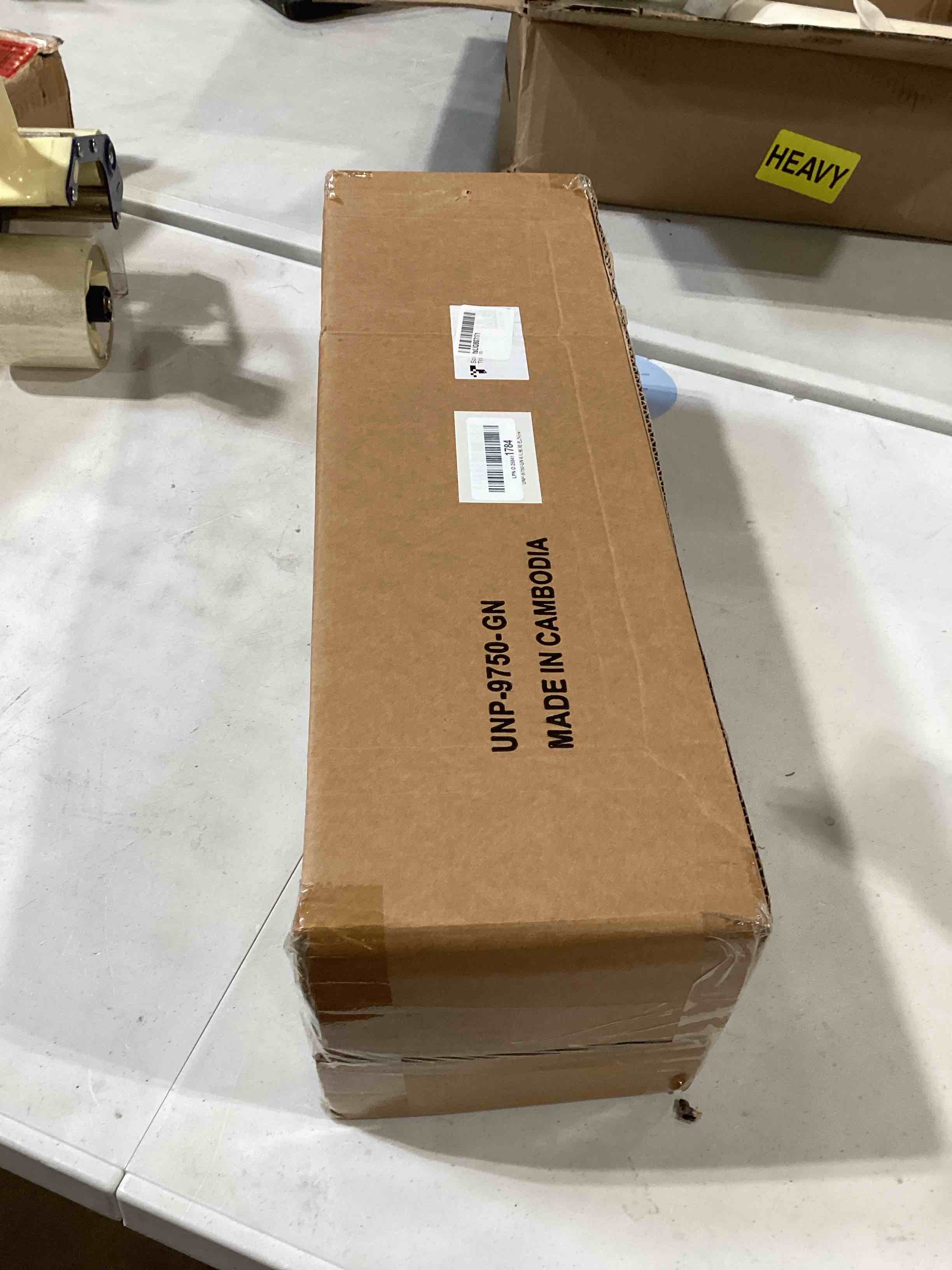https://s3.amazonaws.com/lotting-images-prod/bidfta/TEA0379055_1732117313412.jpeg