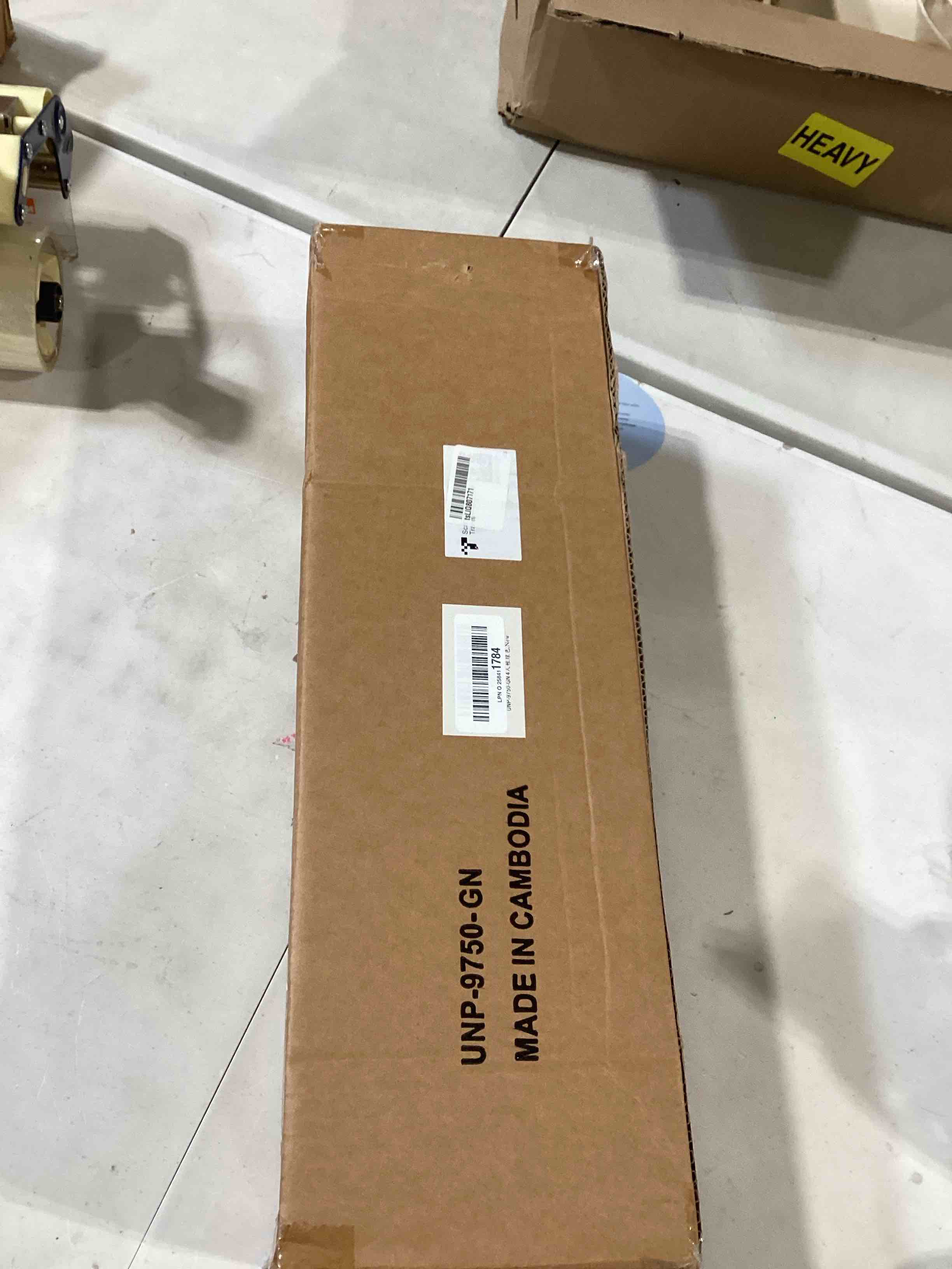 https://s3.amazonaws.com/lotting-images-prod/bidfta/TEA0379055_1732117314649.jpeg
