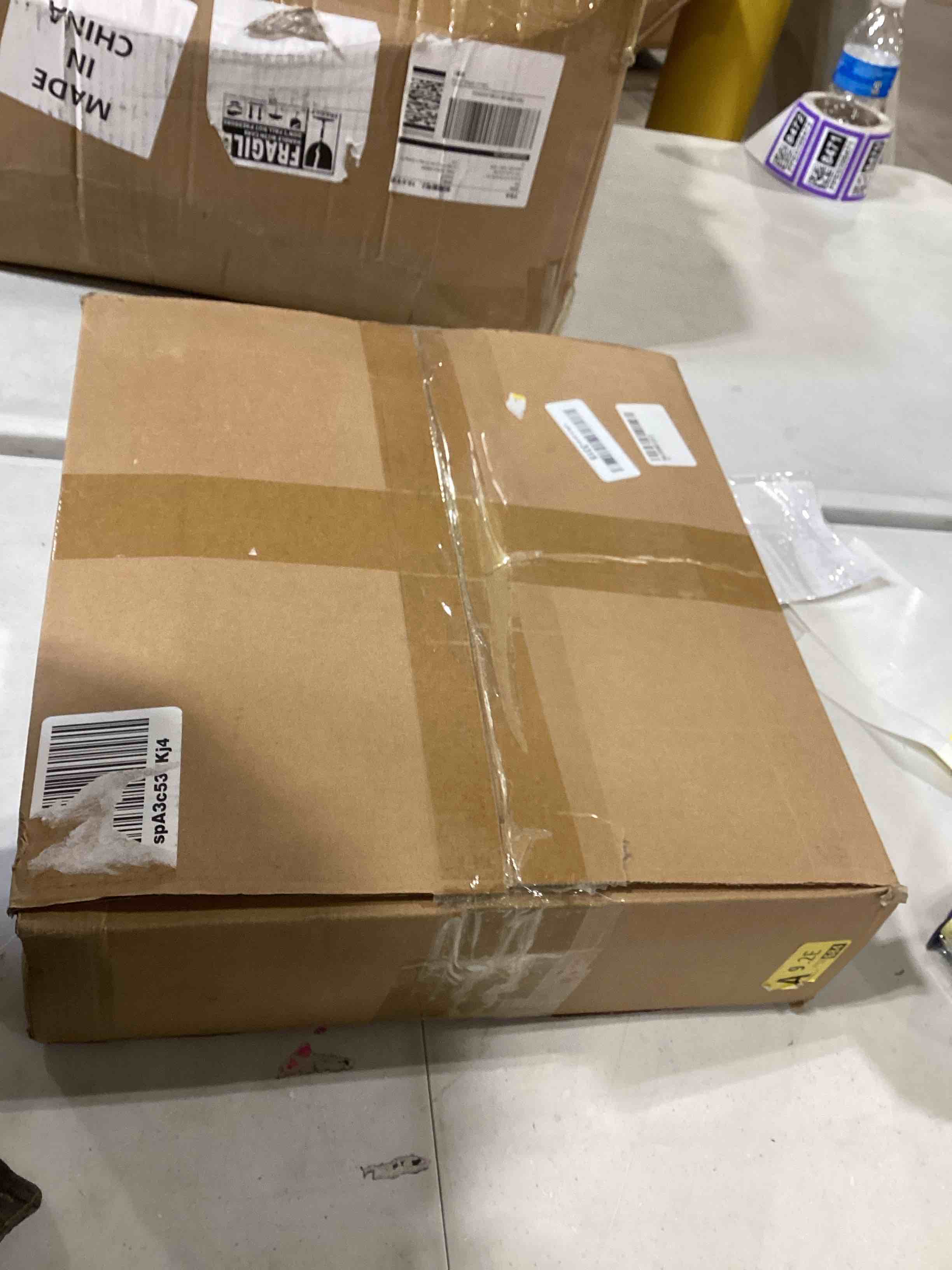 https://s3.amazonaws.com/lotting-images-prod/bidfta/TEA0379058_1732116825304.jpeg
