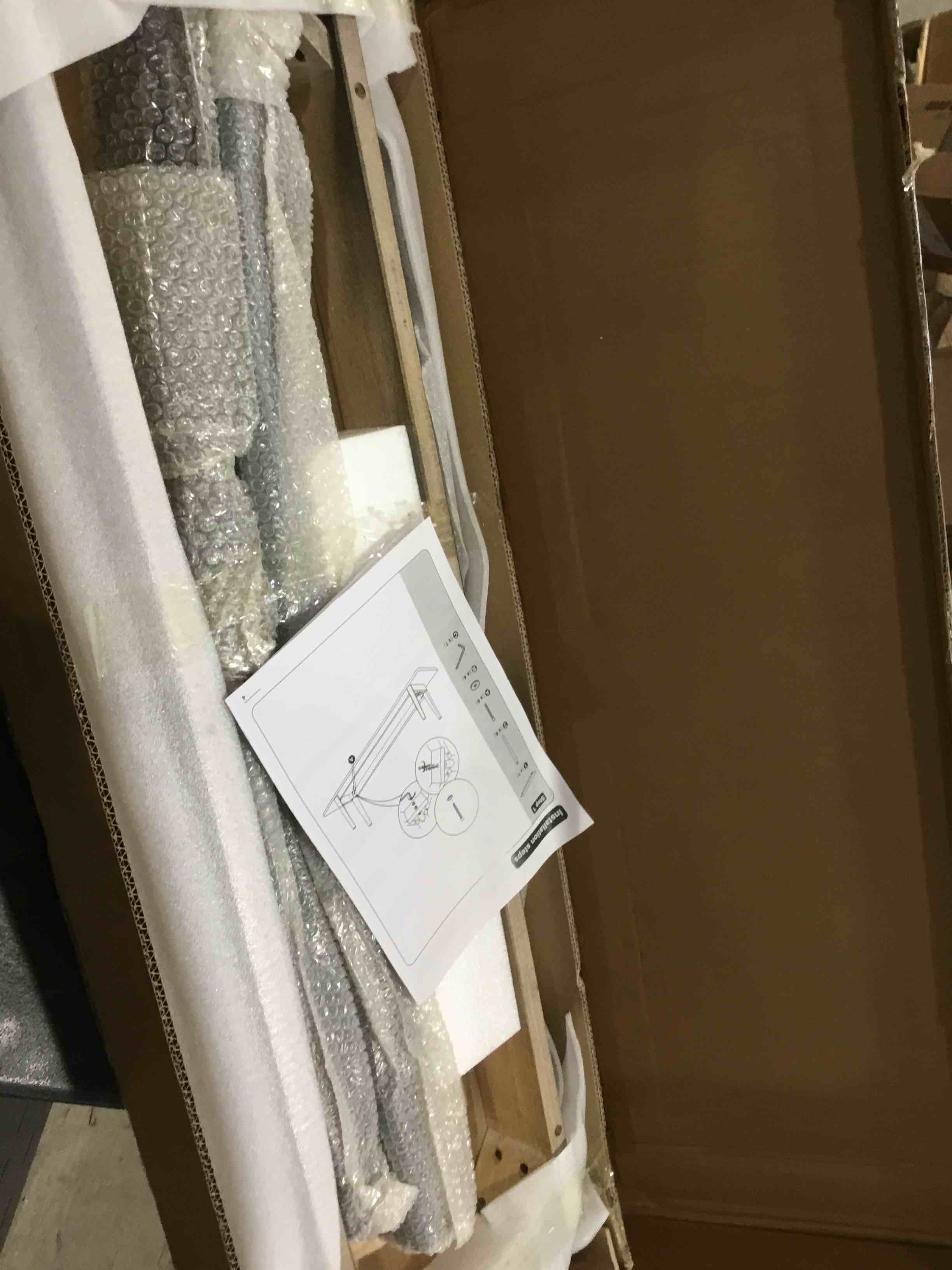 https://s3.amazonaws.com/lotting-images-prod/bidfta/TEA0380097_1733155754659.jpeg