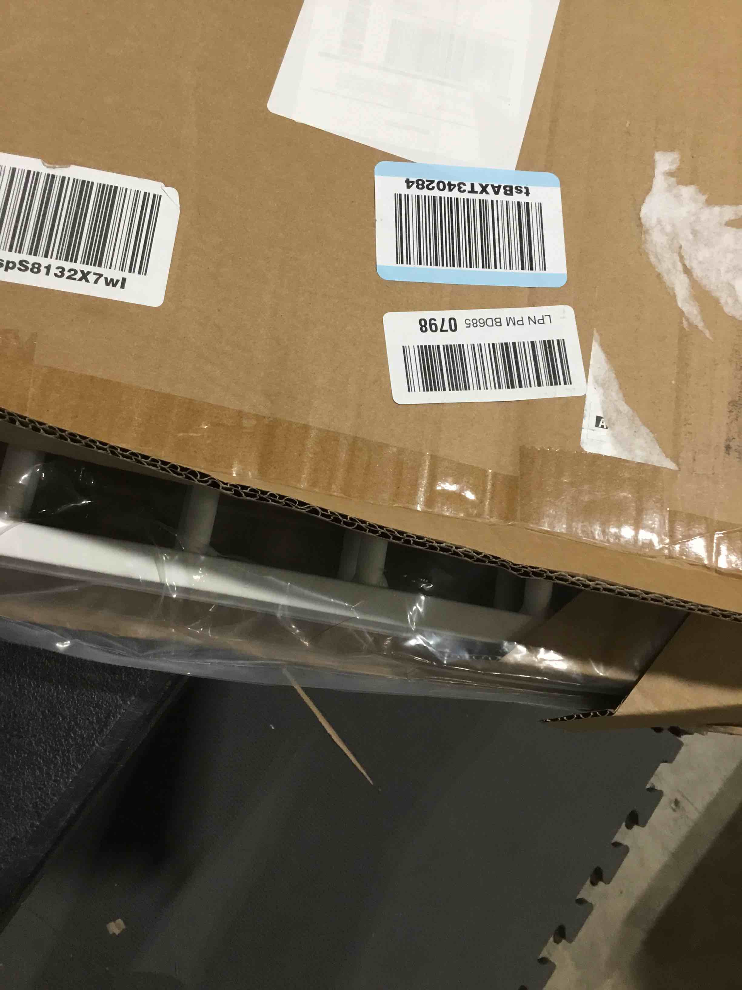 https://s3.amazonaws.com/lotting-images-prod/bidfta/TEA0380472_1732624528252.jpeg