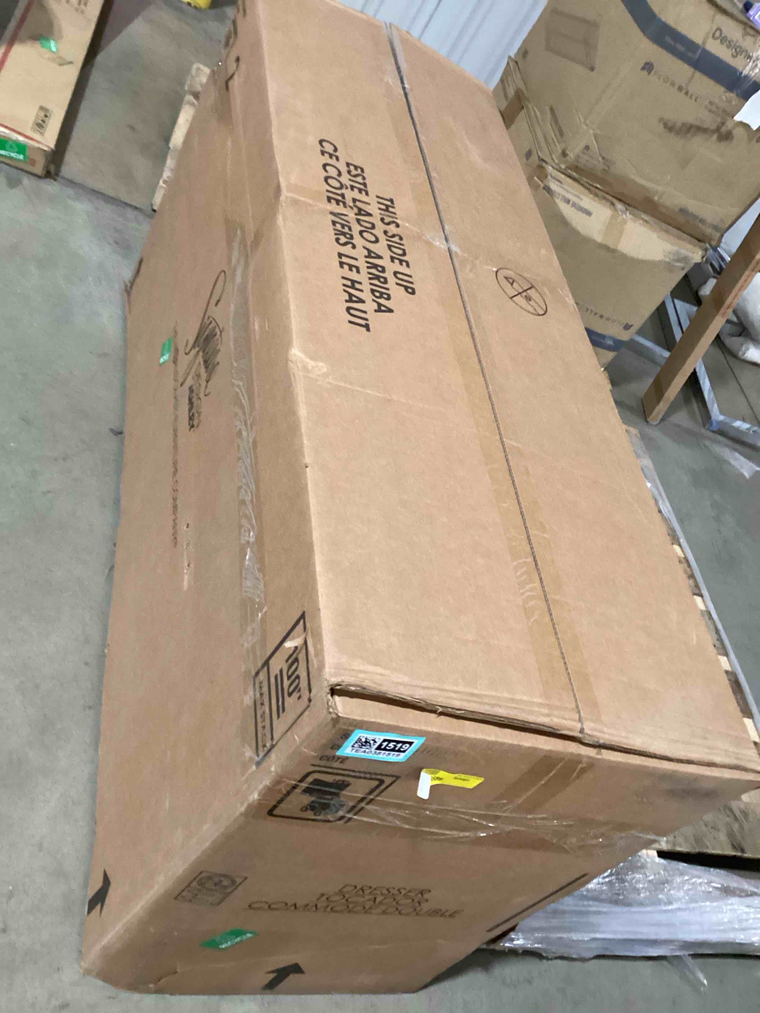 https://s3.amazonaws.com/lotting-images-prod/bidfta/TEA0381519_1730982884120.jpeg