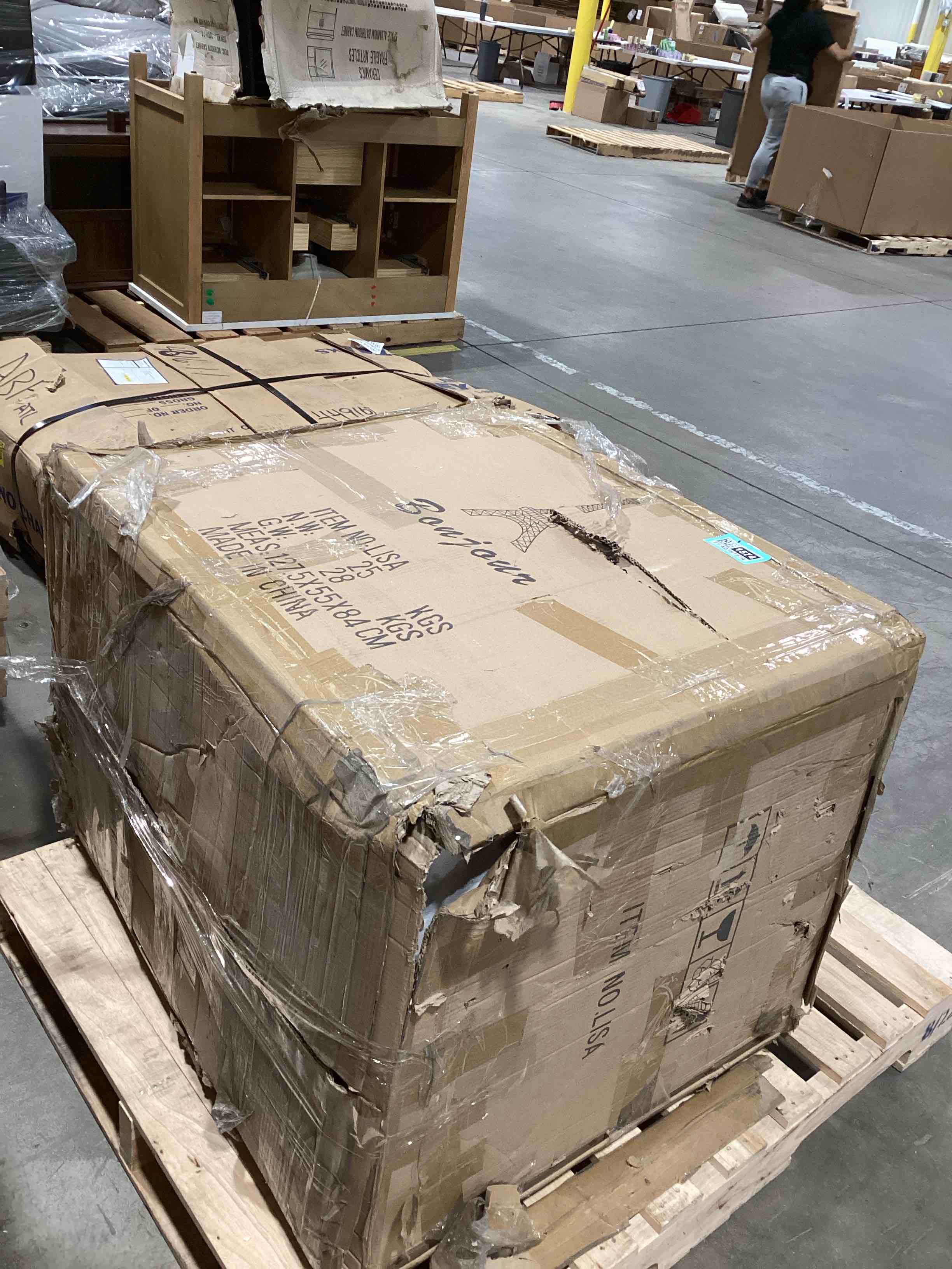 https://s3.amazonaws.com/lotting-images-prod/bidfta/TEA0381574_1730903317510.jpeg