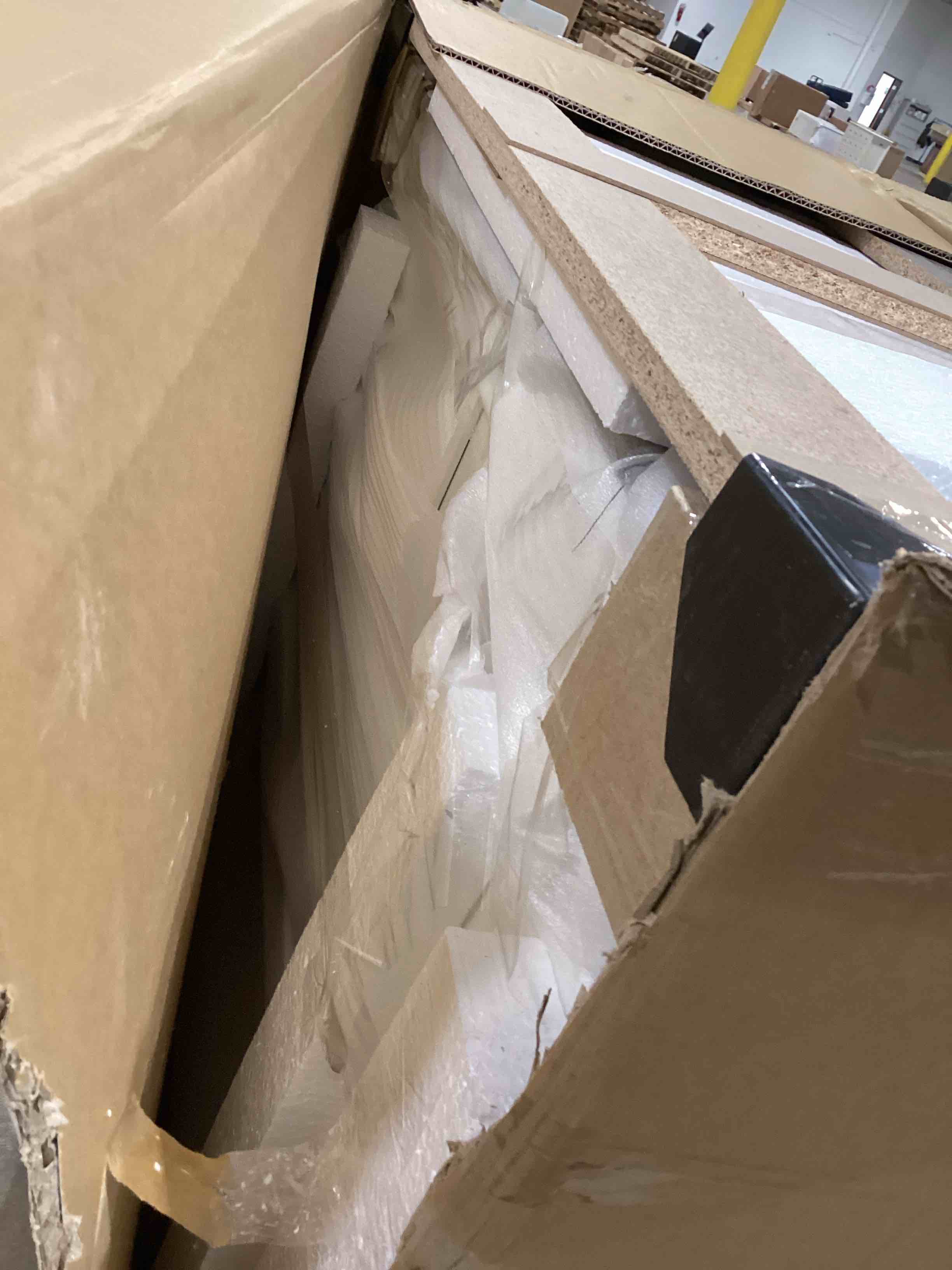 Roundhill Furniture Clelane Wood 5-Drawer Chest