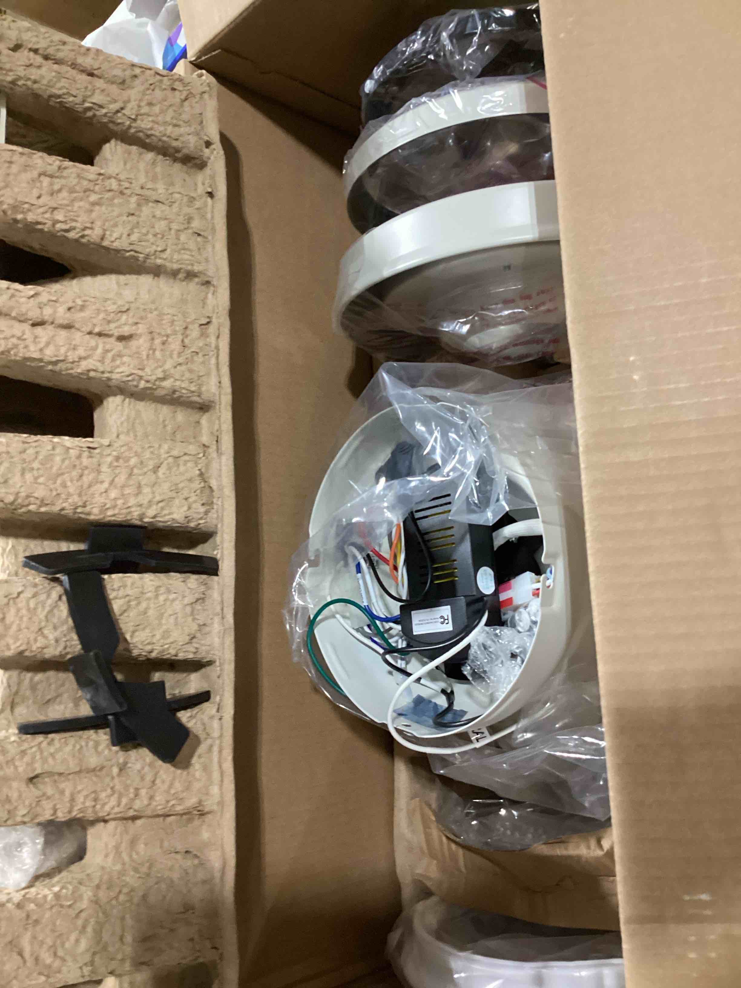 https://s3.amazonaws.com/lotting-images-prod/bidfta/TEA0383142_1732887412234.jpeg
