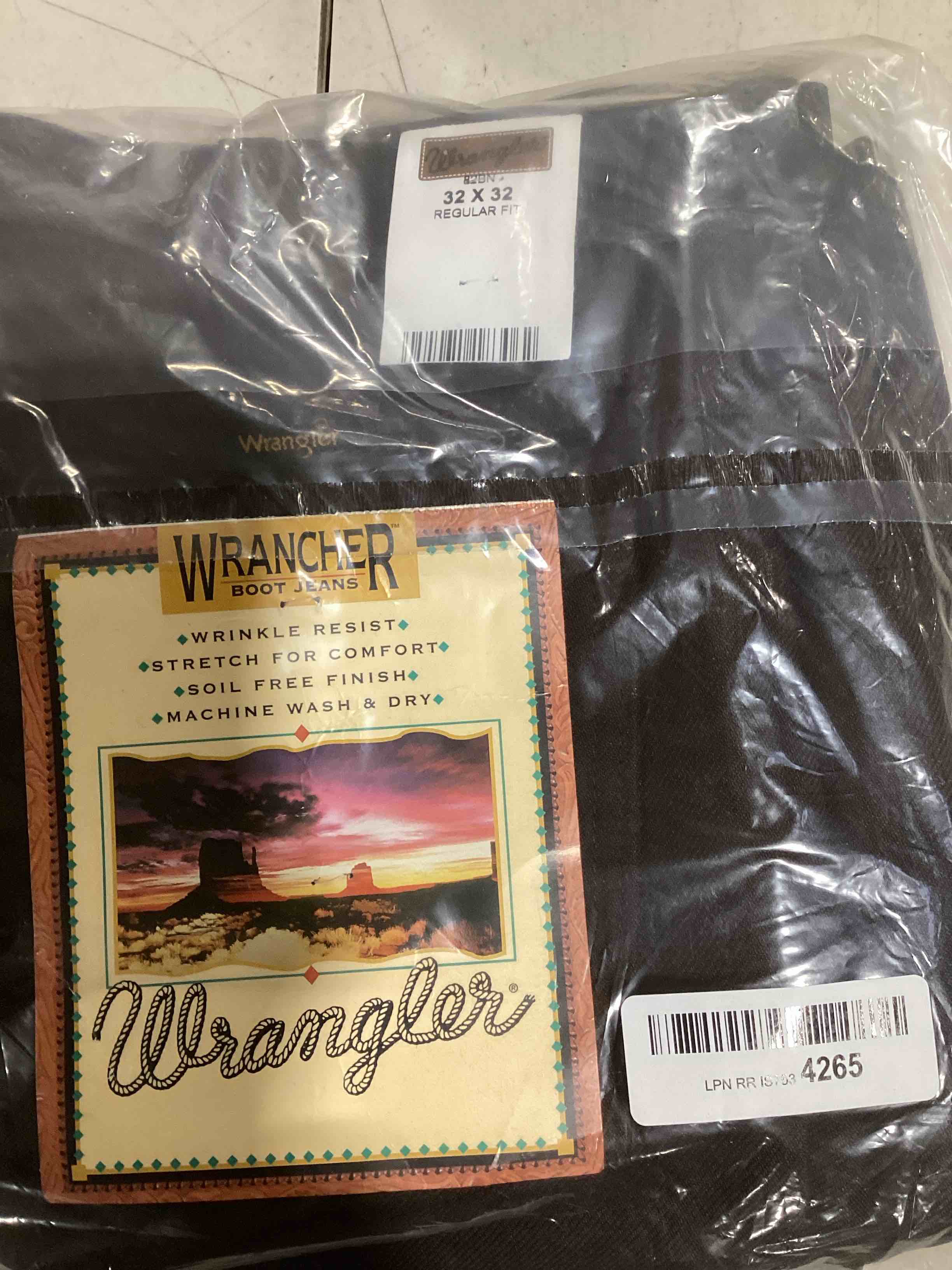 https://s3.amazonaws.com/lotting-images-prod/bidfta/TEA0383988_1731937899573.jpeg