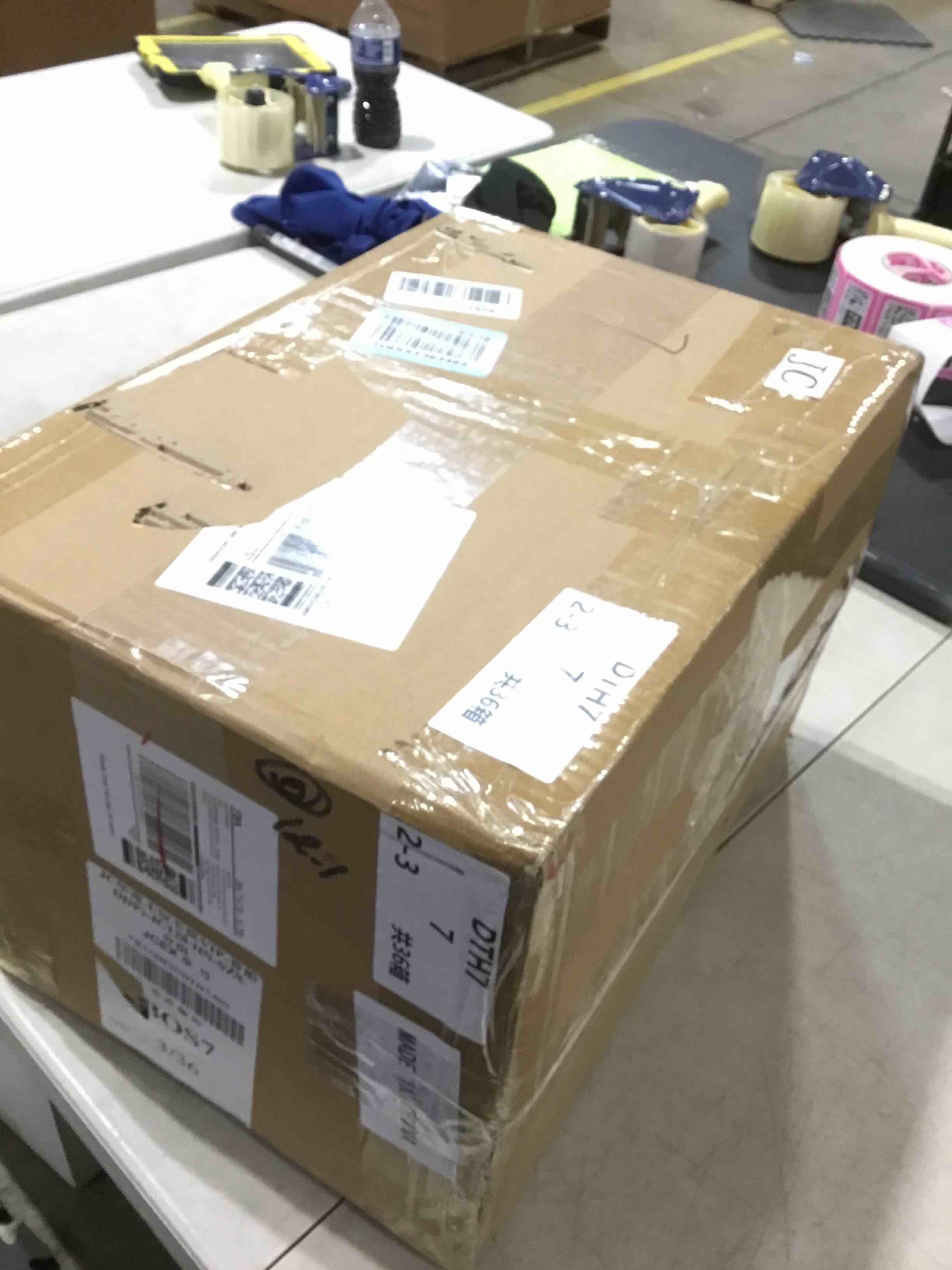 https://s3.amazonaws.com/lotting-images-prod/bidfta/TEA0384085_1734463646172.jpeg