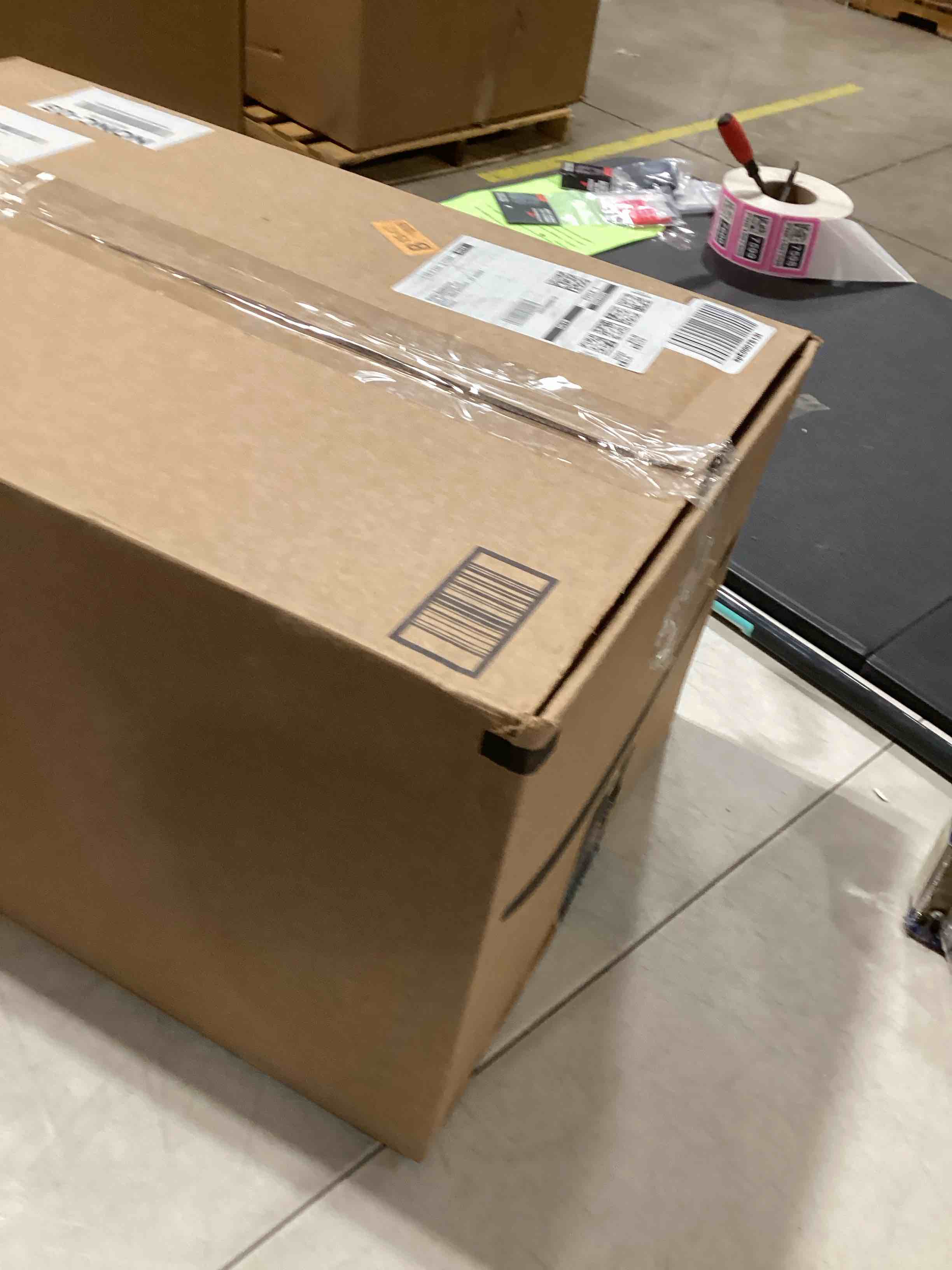 https://s3.amazonaws.com/lotting-images-prod/bidfta/TEA0384405_1734036211895.jpeg
