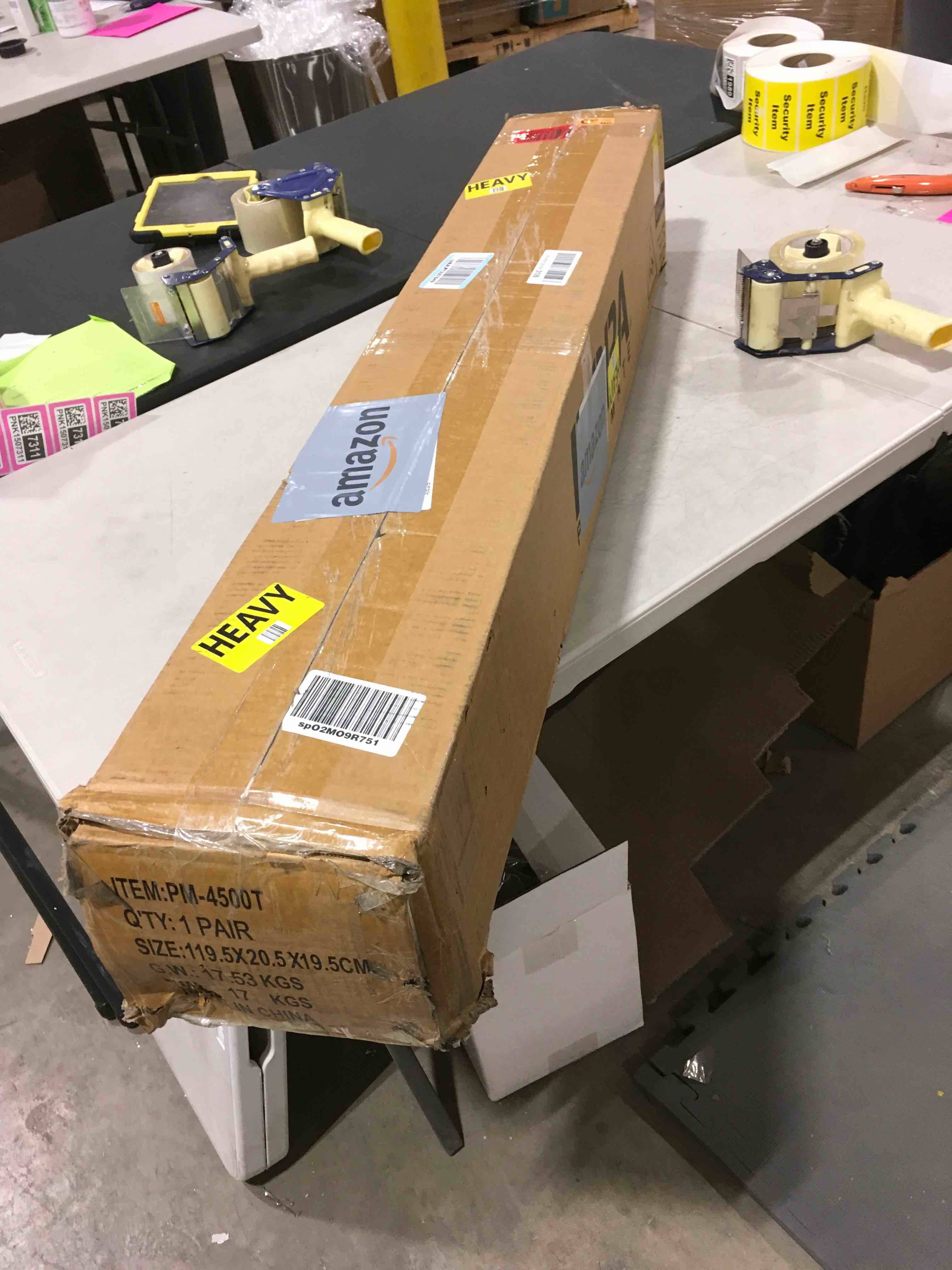https://s3.amazonaws.com/lotting-images-prod/bidfta/TEA0384902_1733774445611.jpeg