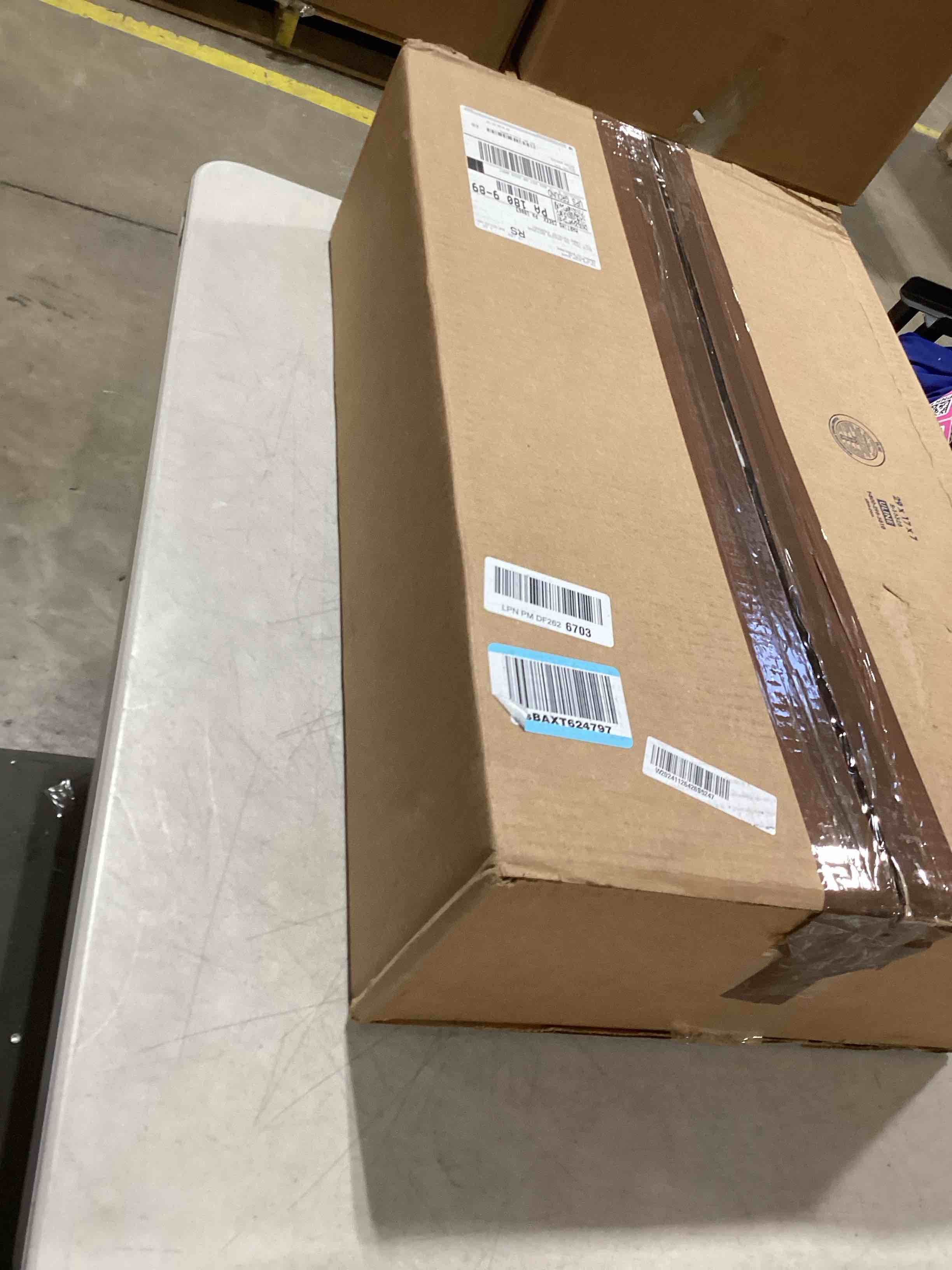 https://s3.amazonaws.com/lotting-images-prod/bidfta/TEA0385053_1733755994216.jpeg