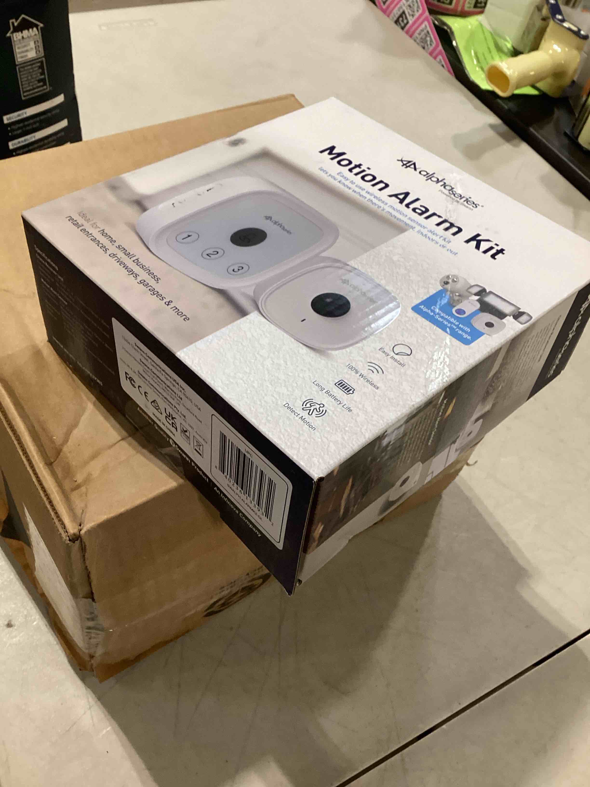 https://s3.amazonaws.com/lotting-images-prod/bidfta/TEA0385239_1733500114524.jpeg