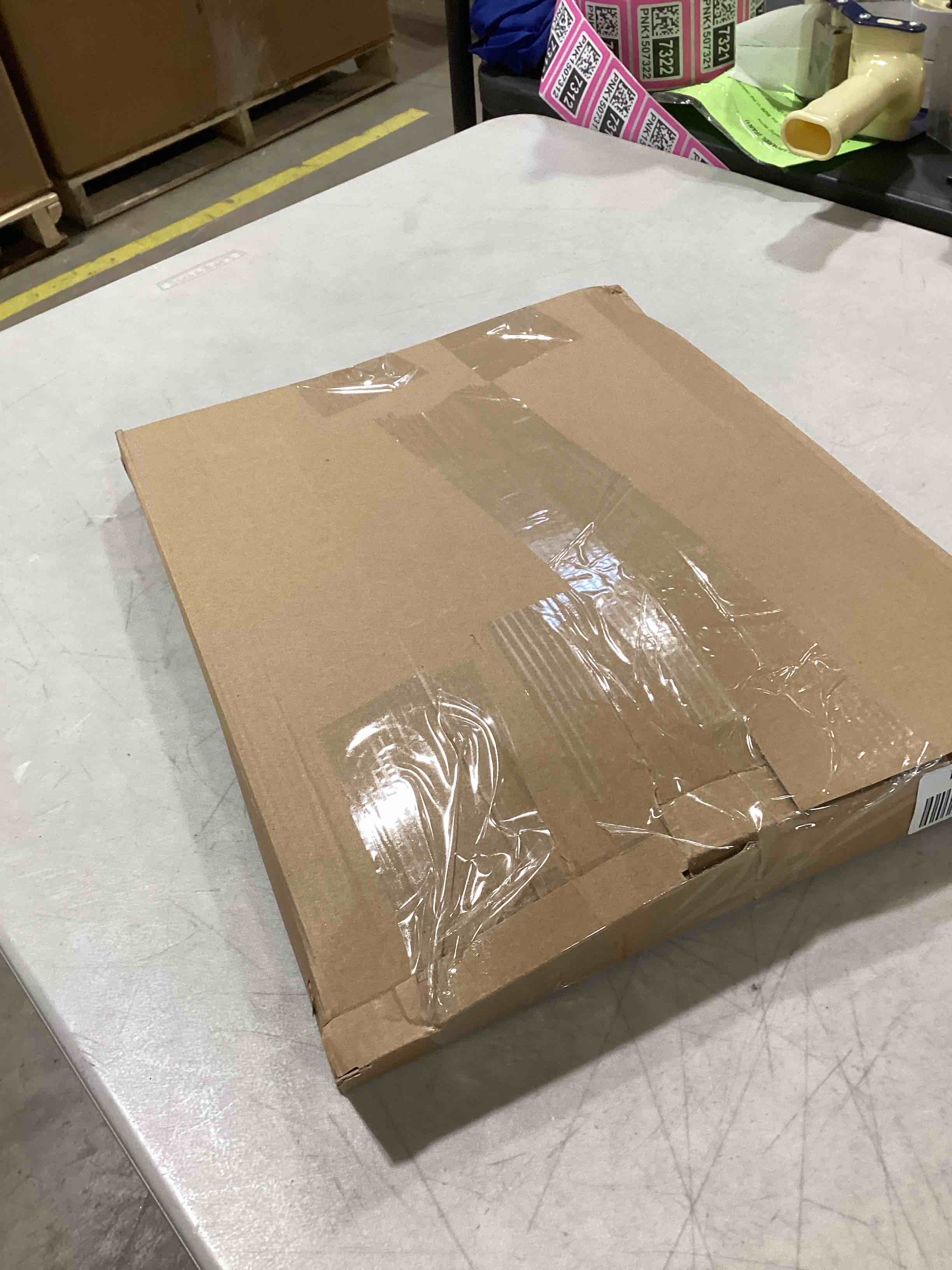 https://s3.amazonaws.com/lotting-images-prod/bidfta/TEA0385265_1733496459628.jpeg