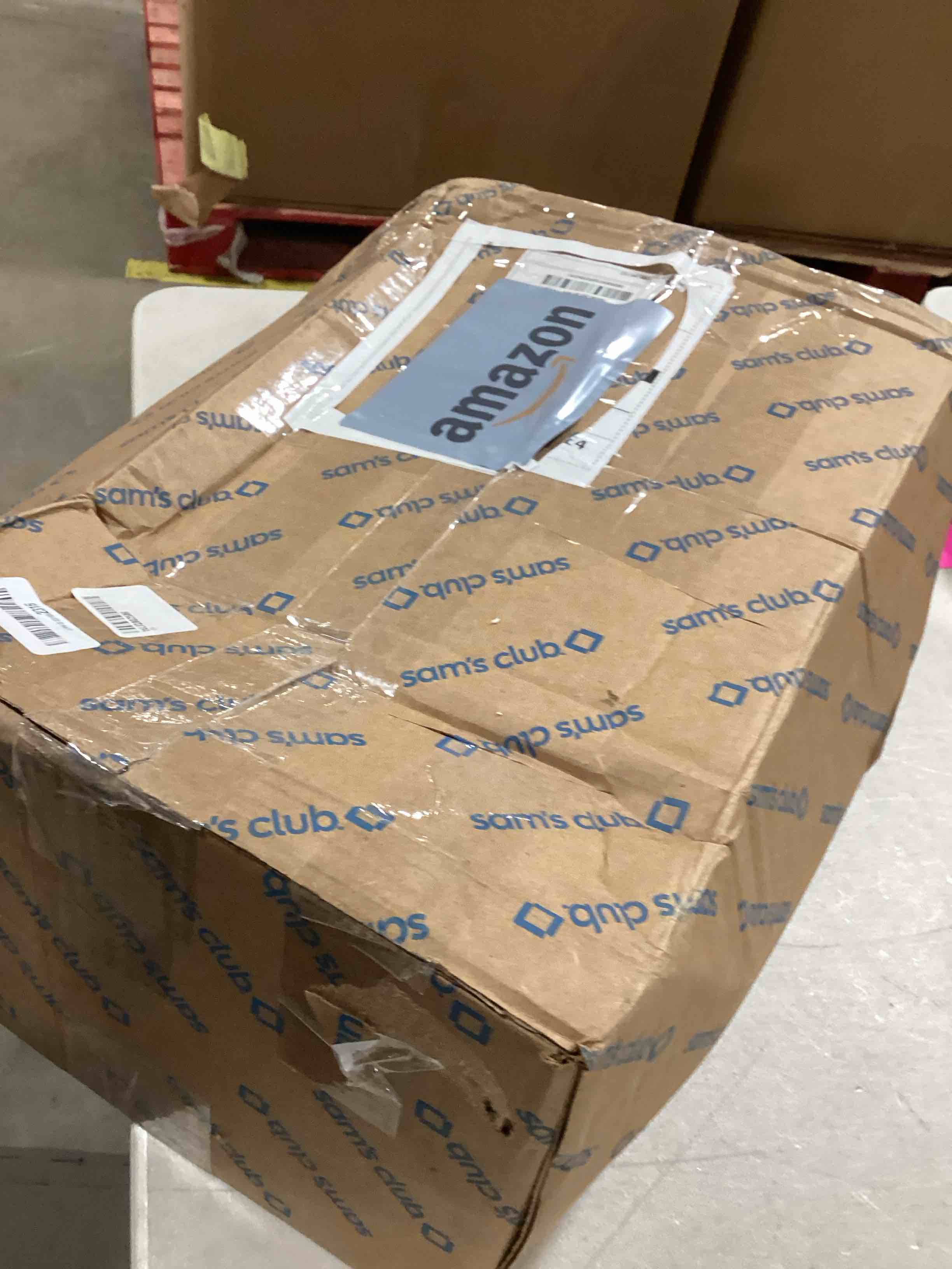 https://s3.amazonaws.com/lotting-images-prod/bidfta/TEA0385598_1733320183416.jpeg