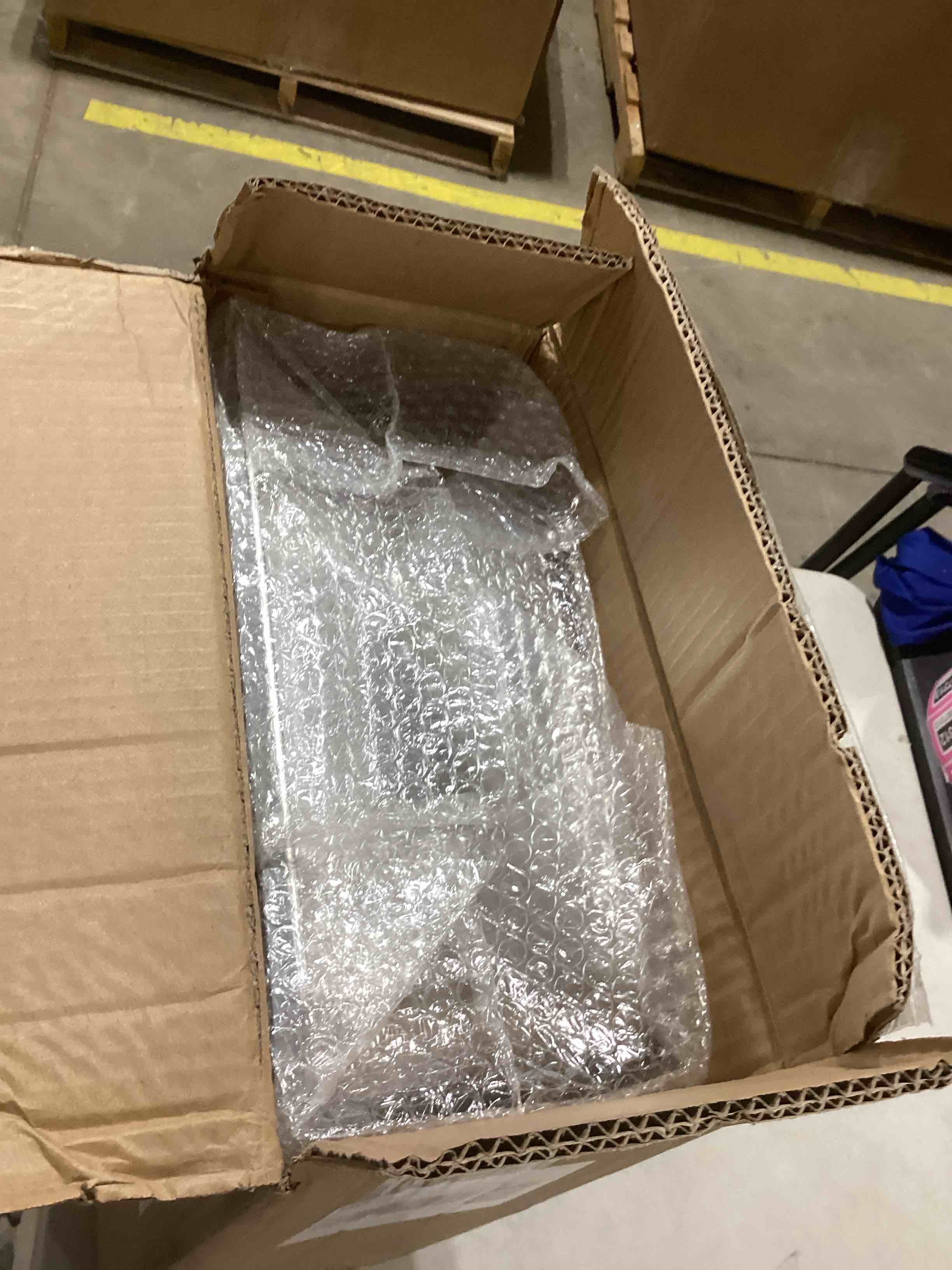 https://s3.amazonaws.com/lotting-images-prod/bidfta/TEA0385830_1733228458184.jpeg