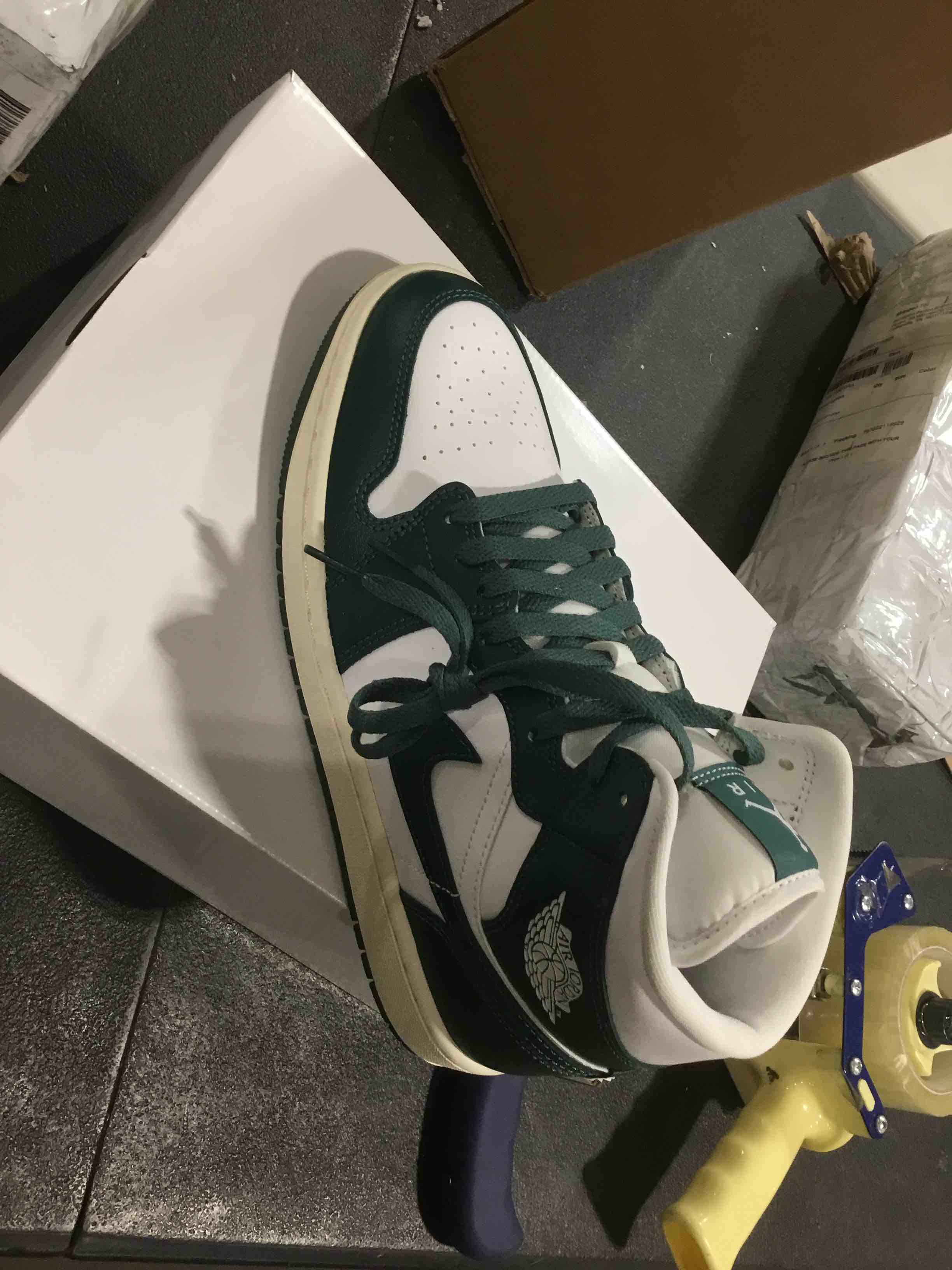 Nike Jordan Kids Preschool 1 Mid Basketball Shoes