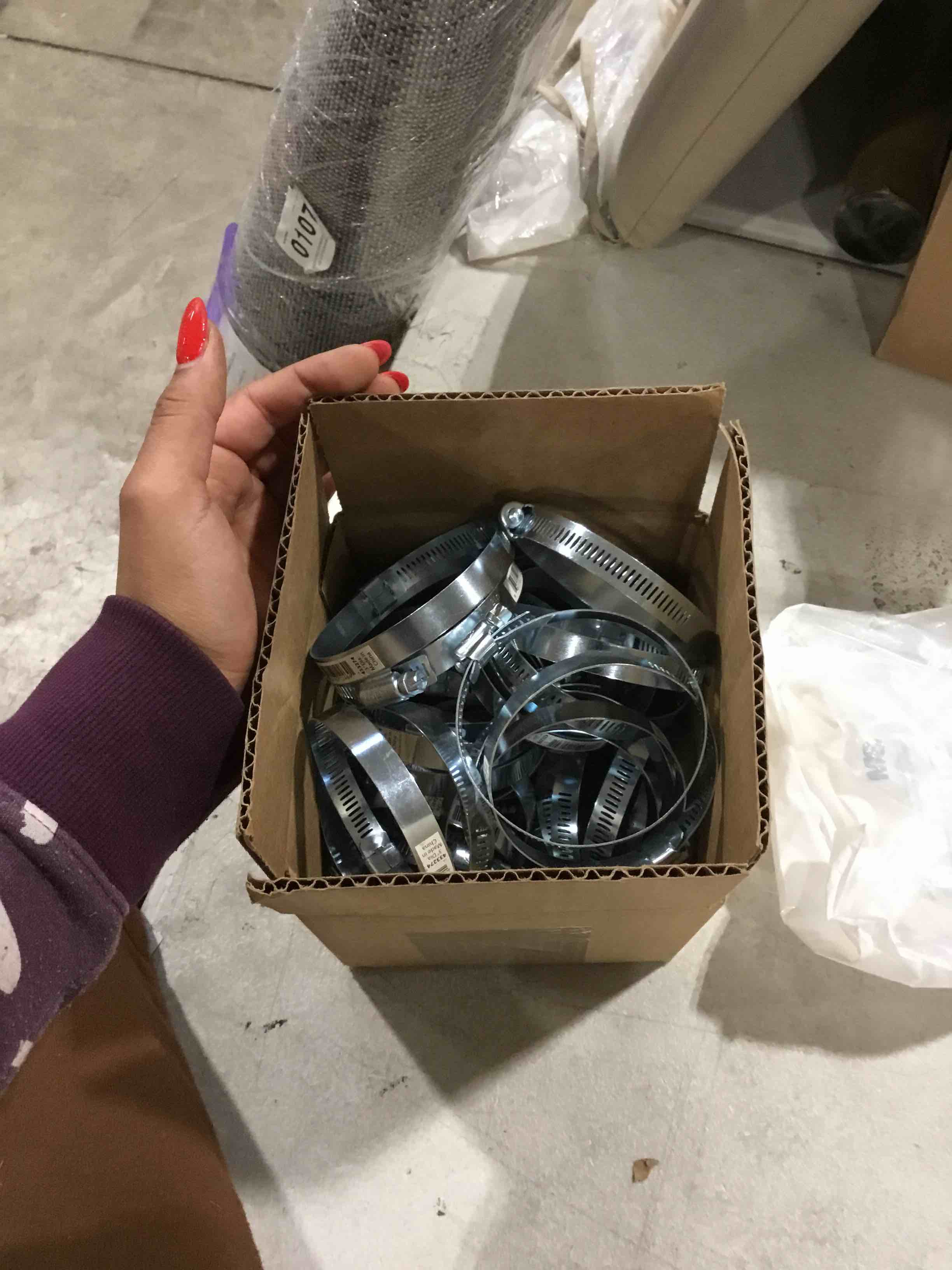 https://s3.amazonaws.com/lotting-images-prod/bidfta/TEA0387185_1733943743511.jpeg