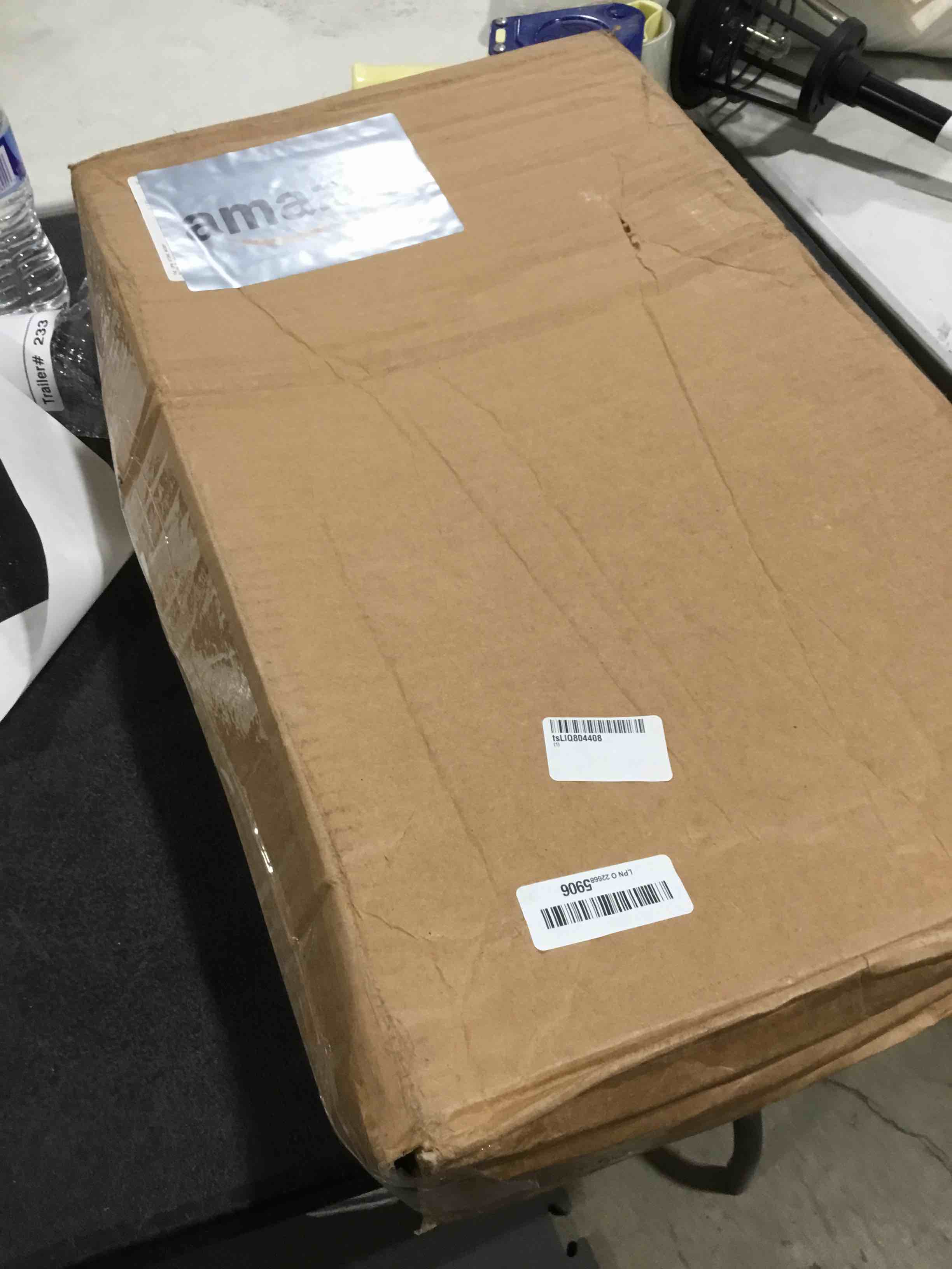 https://s3.amazonaws.com/lotting-images-prod/bidfta/TEA0387795_1733323540402.jpeg