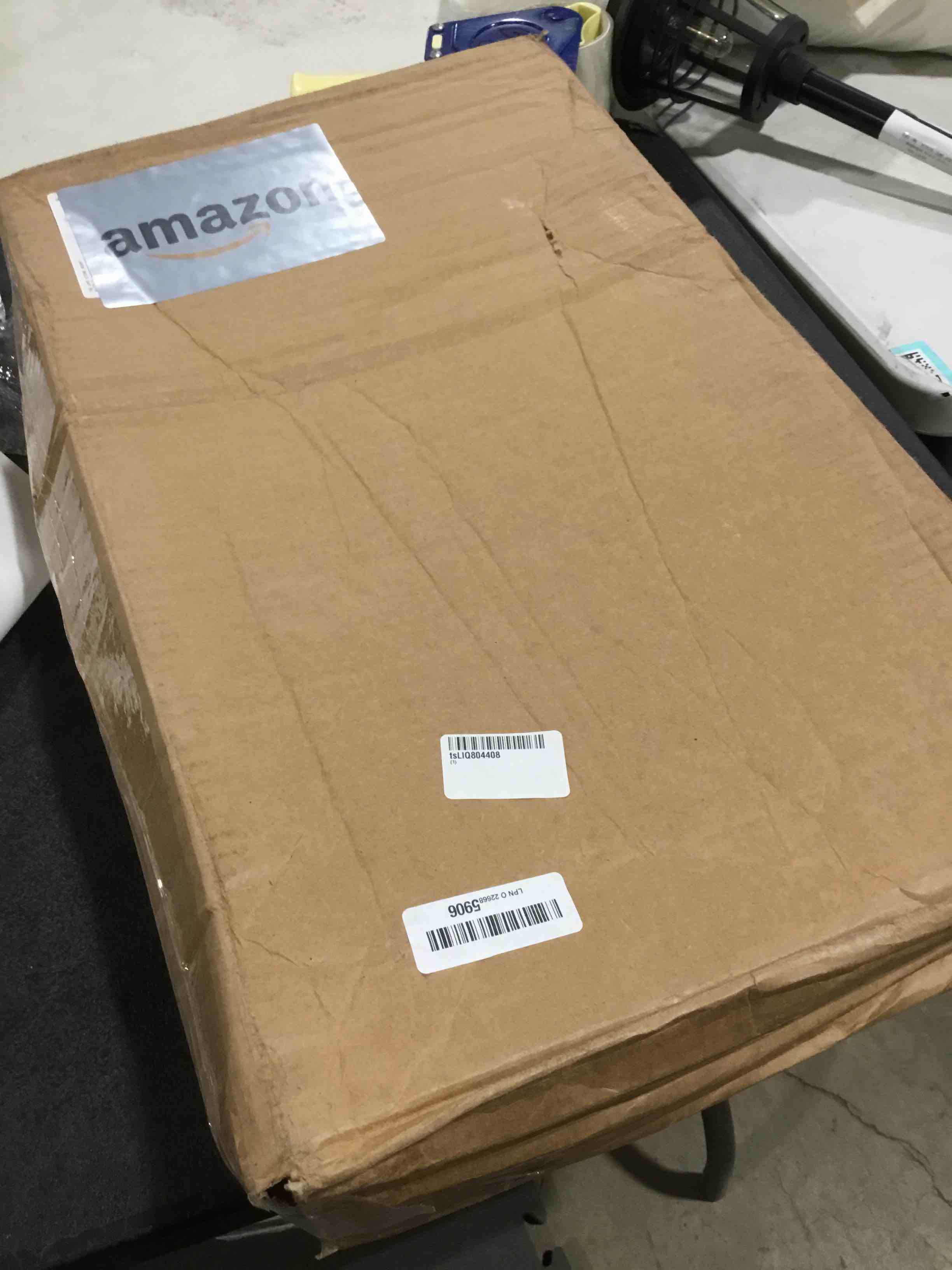 https://s3.amazonaws.com/lotting-images-prod/bidfta/TEA0387795_1733323542444.jpeg