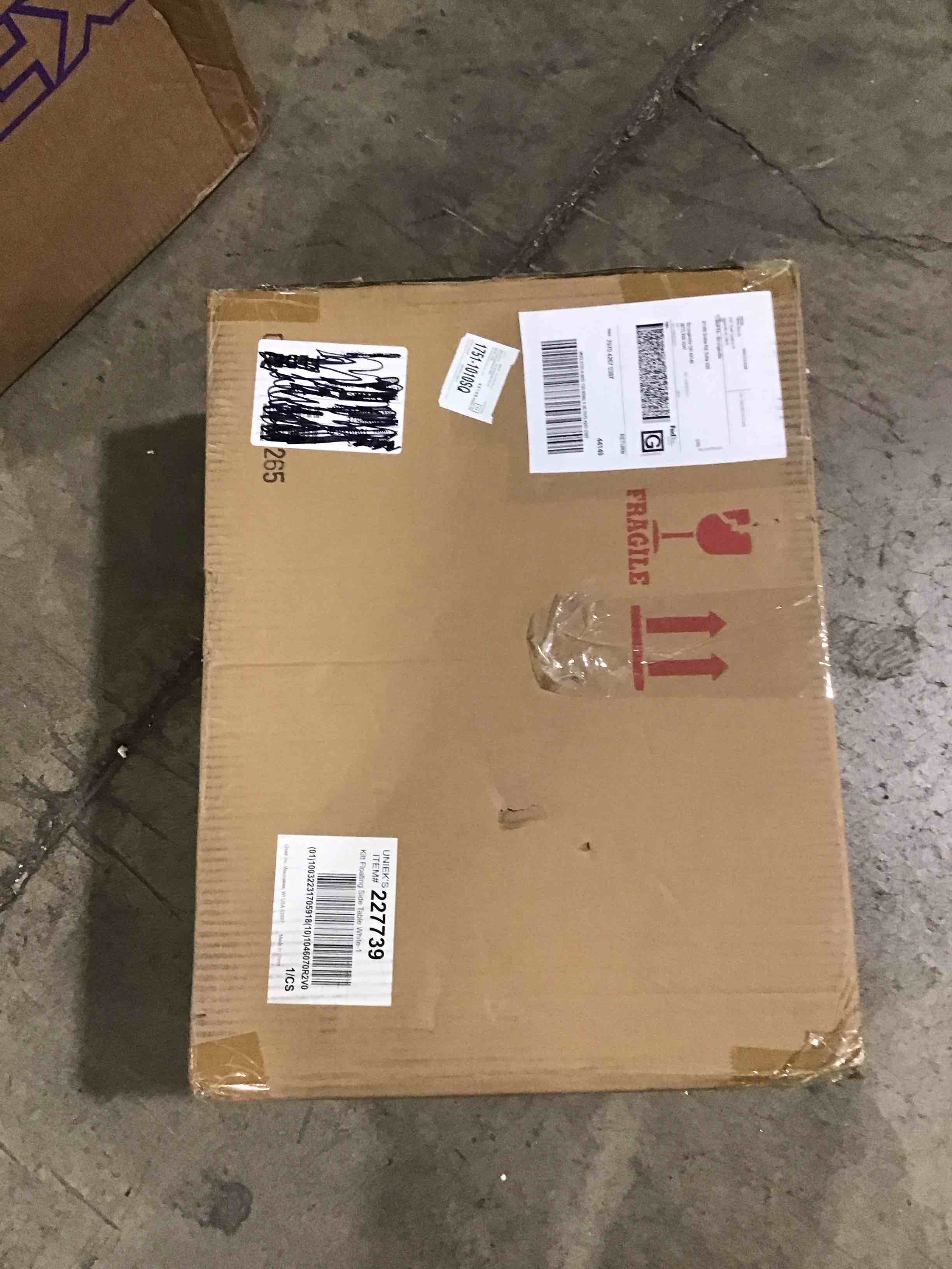 https://s3.amazonaws.com/lotting-images-prod/bidfta/TEA0388329_1738326944344.jpeg