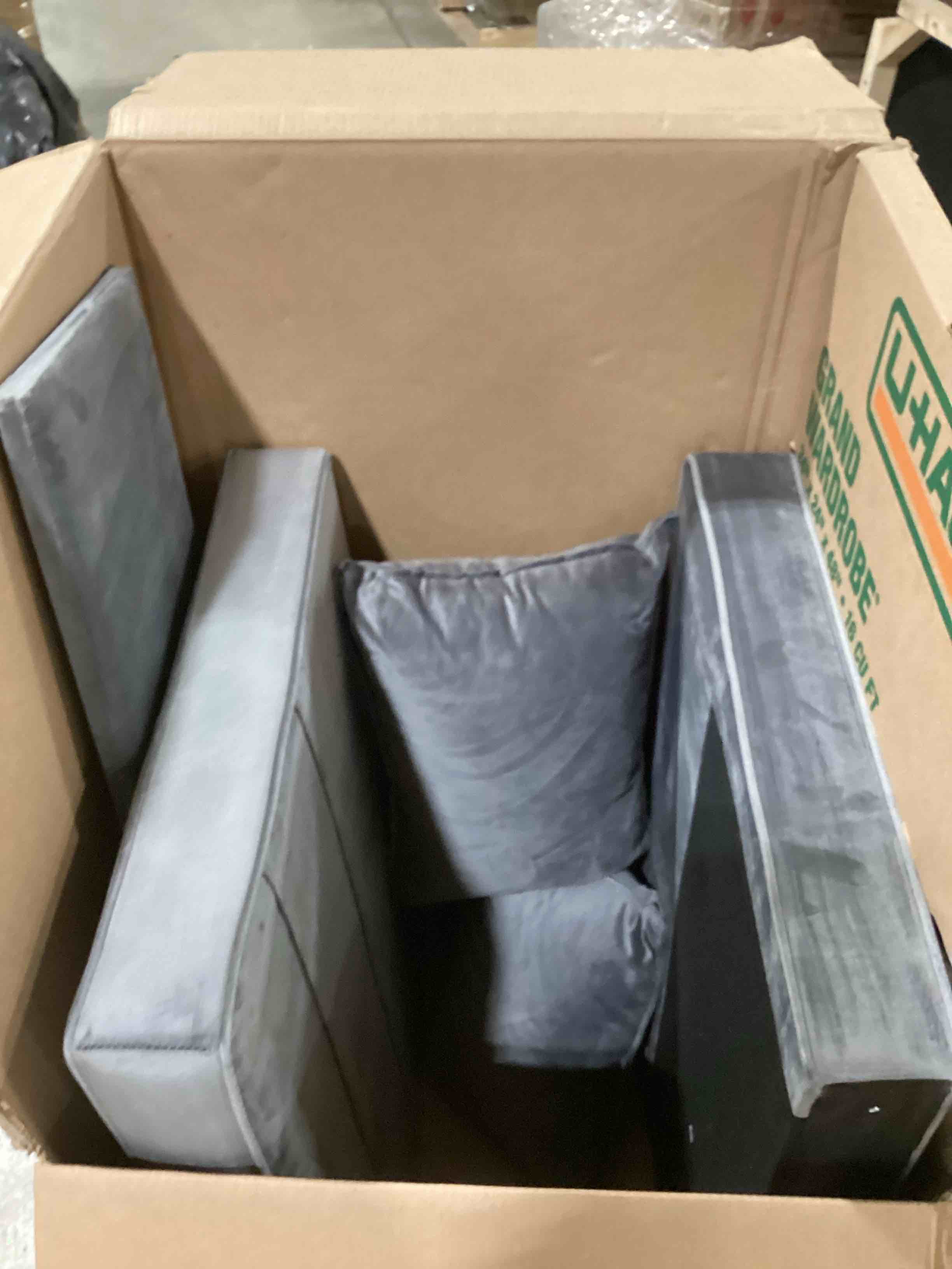 https://s3.amazonaws.com/lotting-images-prod/bidfta/TEA0388356_1738183236609.jpeg