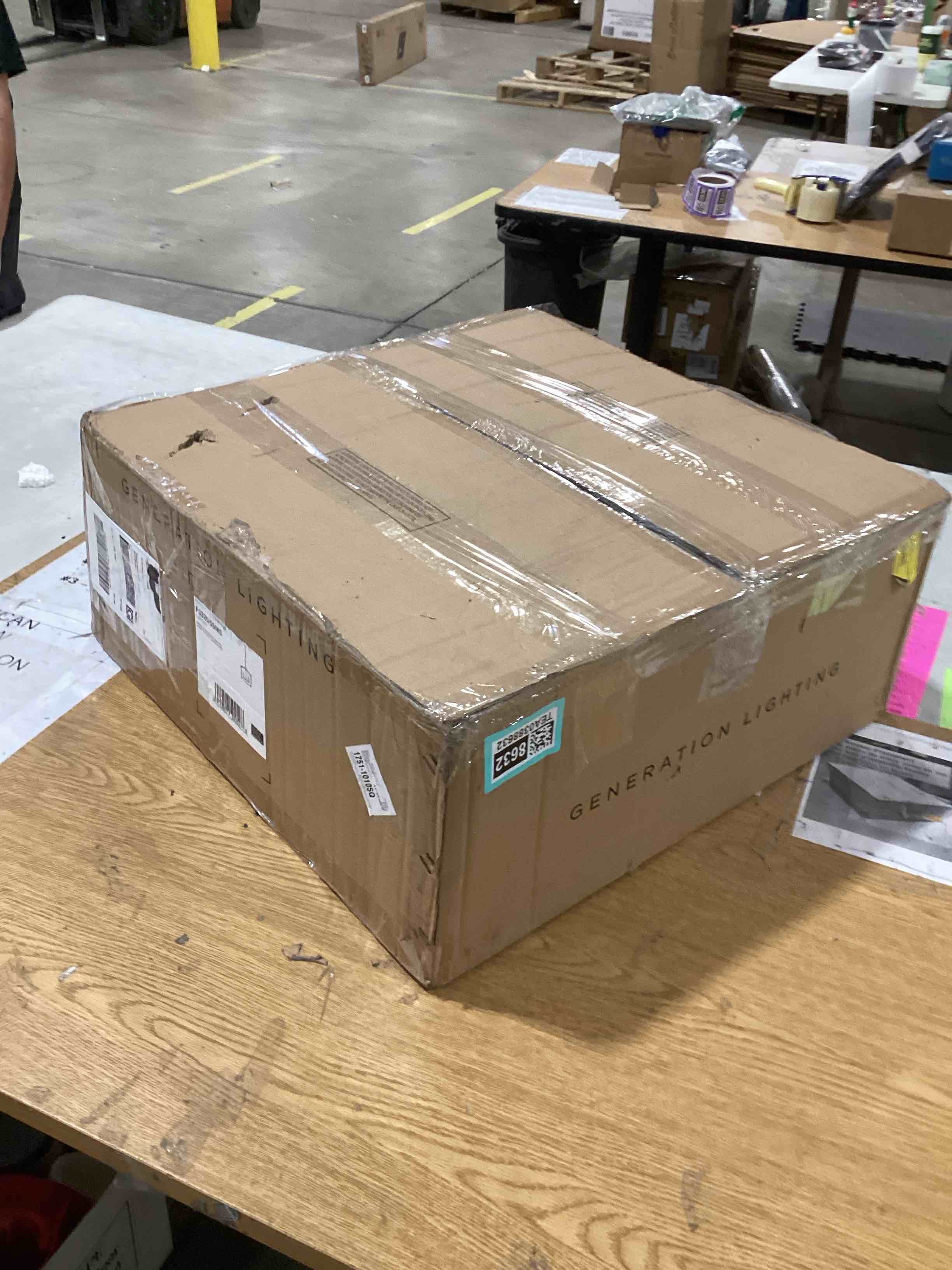 https://s3.amazonaws.com/lotting-images-prod/bidfta/TEA0388632_1737552597639.jpeg