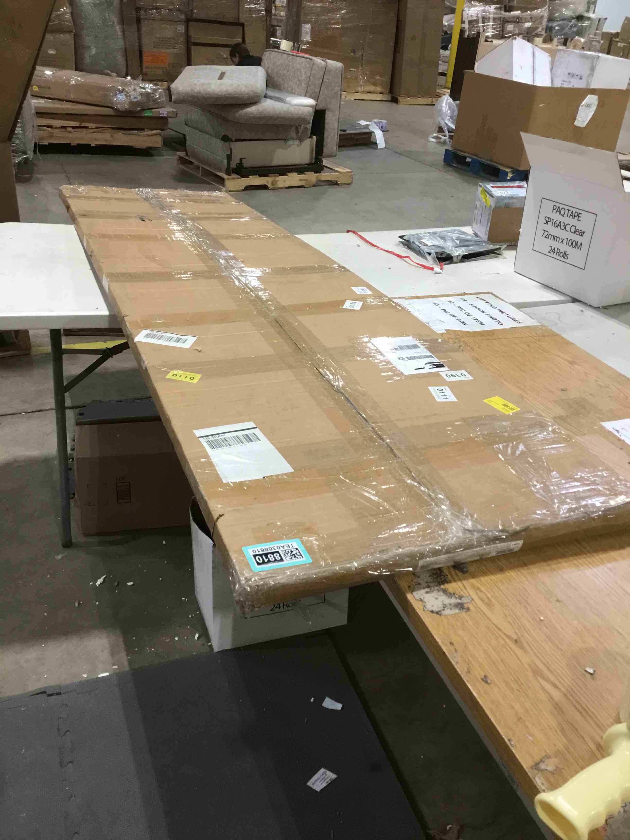 https://s3.amazonaws.com/lotting-images-prod/bidfta/TEA0388810_1737127777273.jpeg