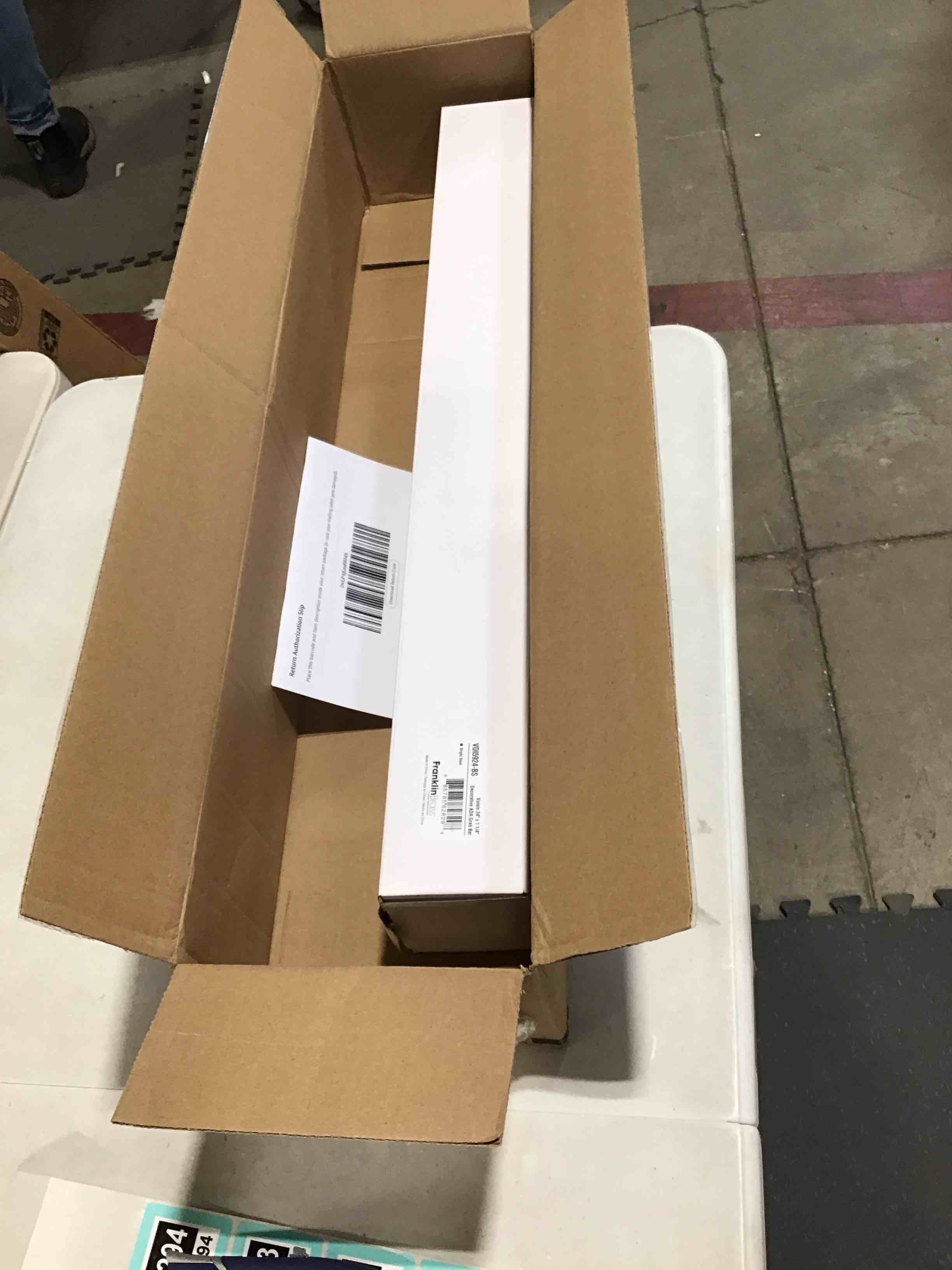https://s3.amazonaws.com/lotting-images-prod/bidfta/TEA0390294_1730819792260.jpeg