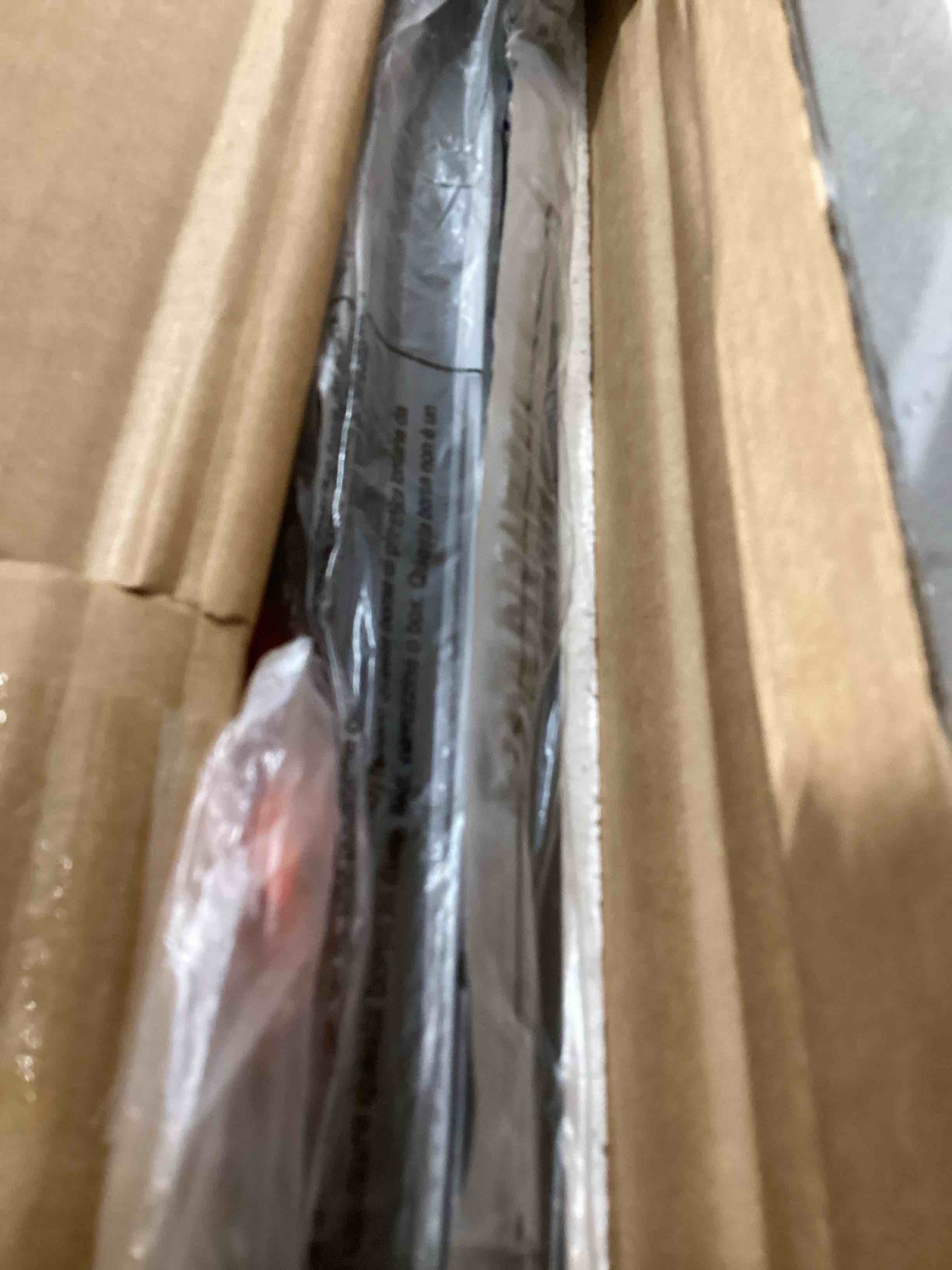 https://s3.amazonaws.com/lotting-images-prod/bidfta/TEA0392018_1730472458975.jpeg