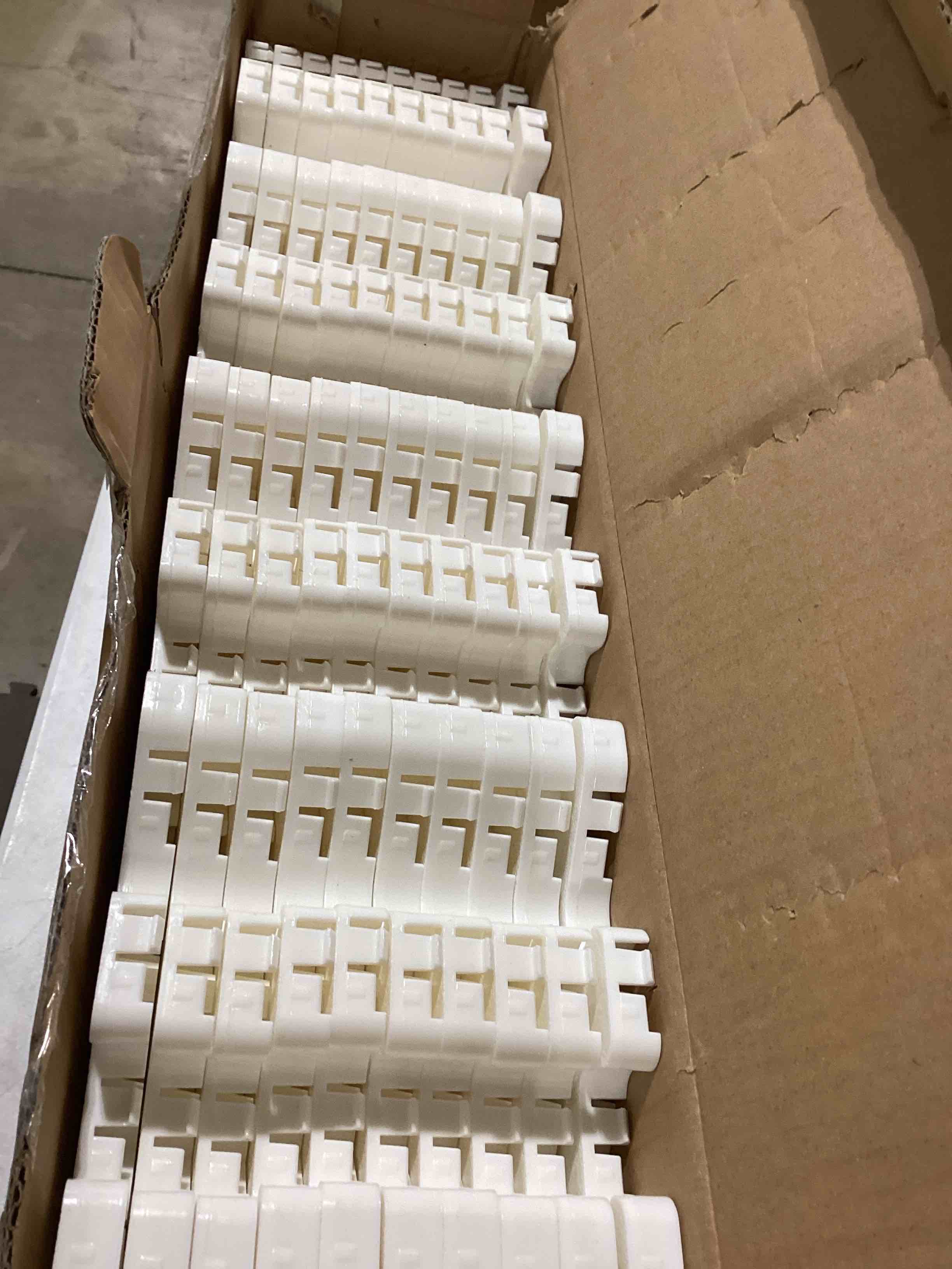 https://s3.amazonaws.com/lotting-images-prod/bidfta/TEA0392203_1730372818952.jpeg