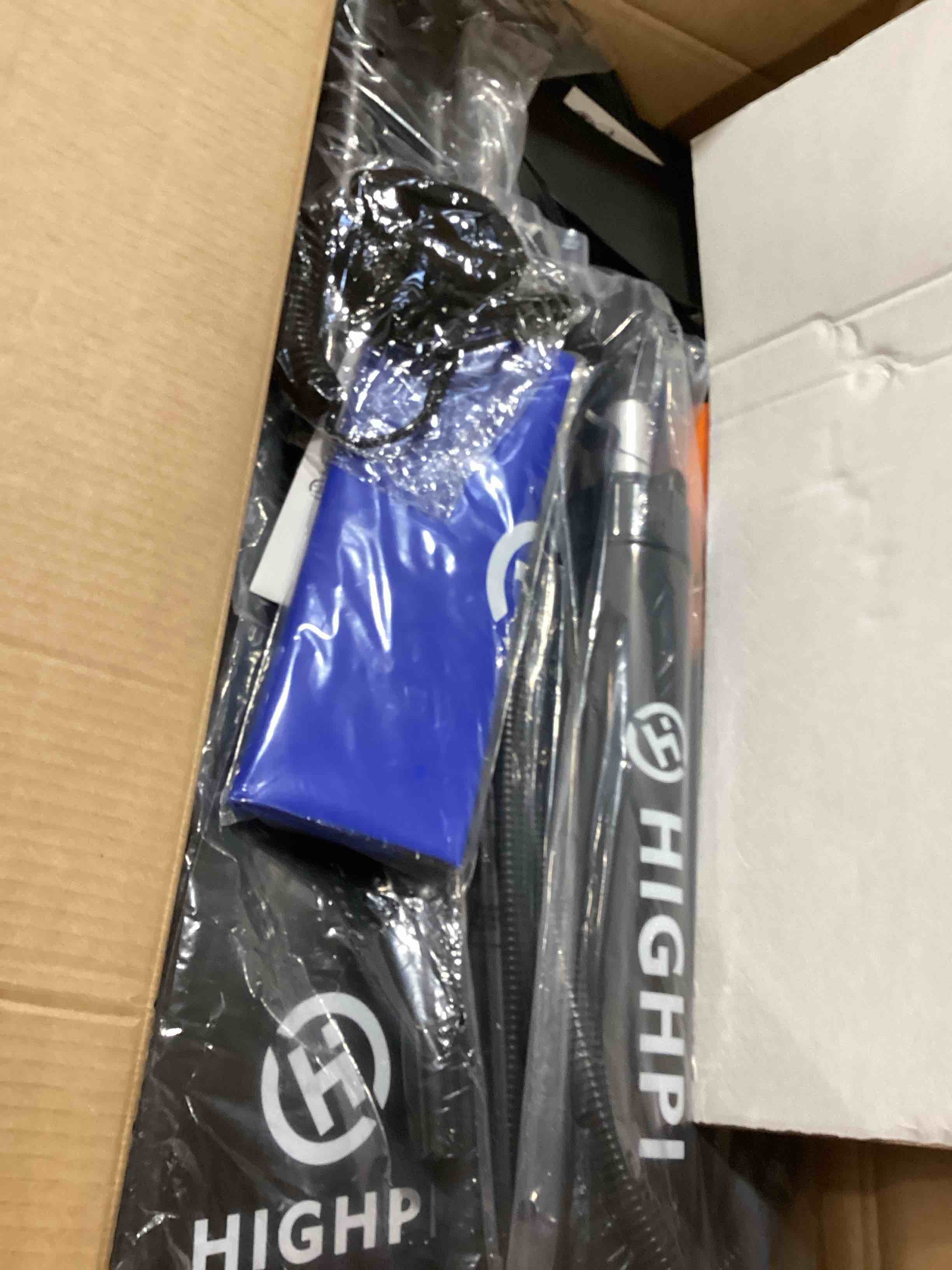https://s3.amazonaws.com/lotting-images-prod/bidfta/TEA0392403_1730118630070.jpeg