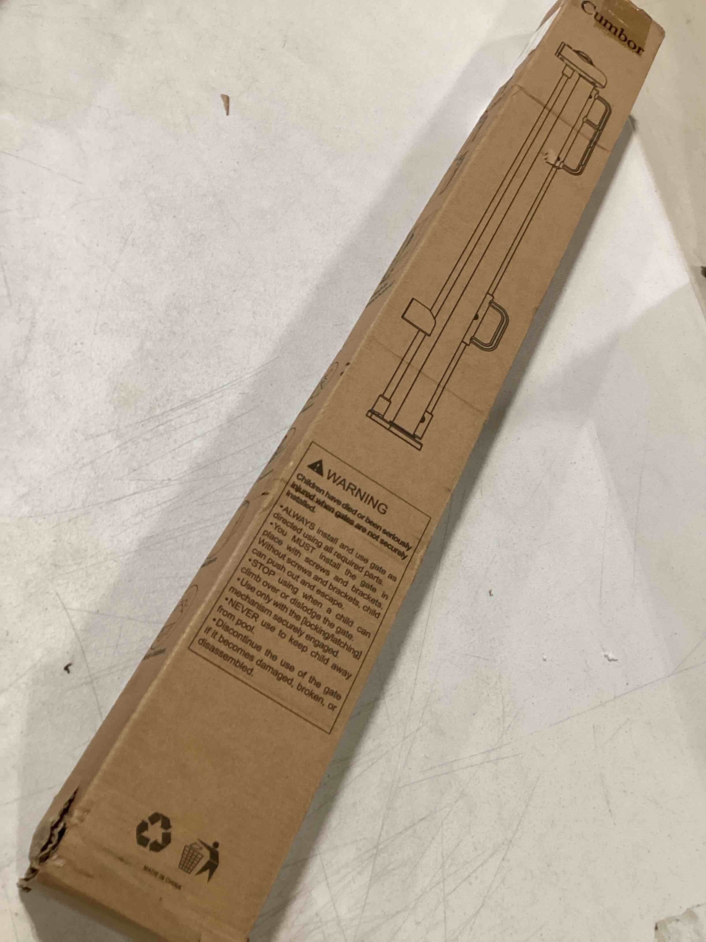 Cumbor Retractable Baby Gate for Stairs Indoor, Extends up to 55" Wide