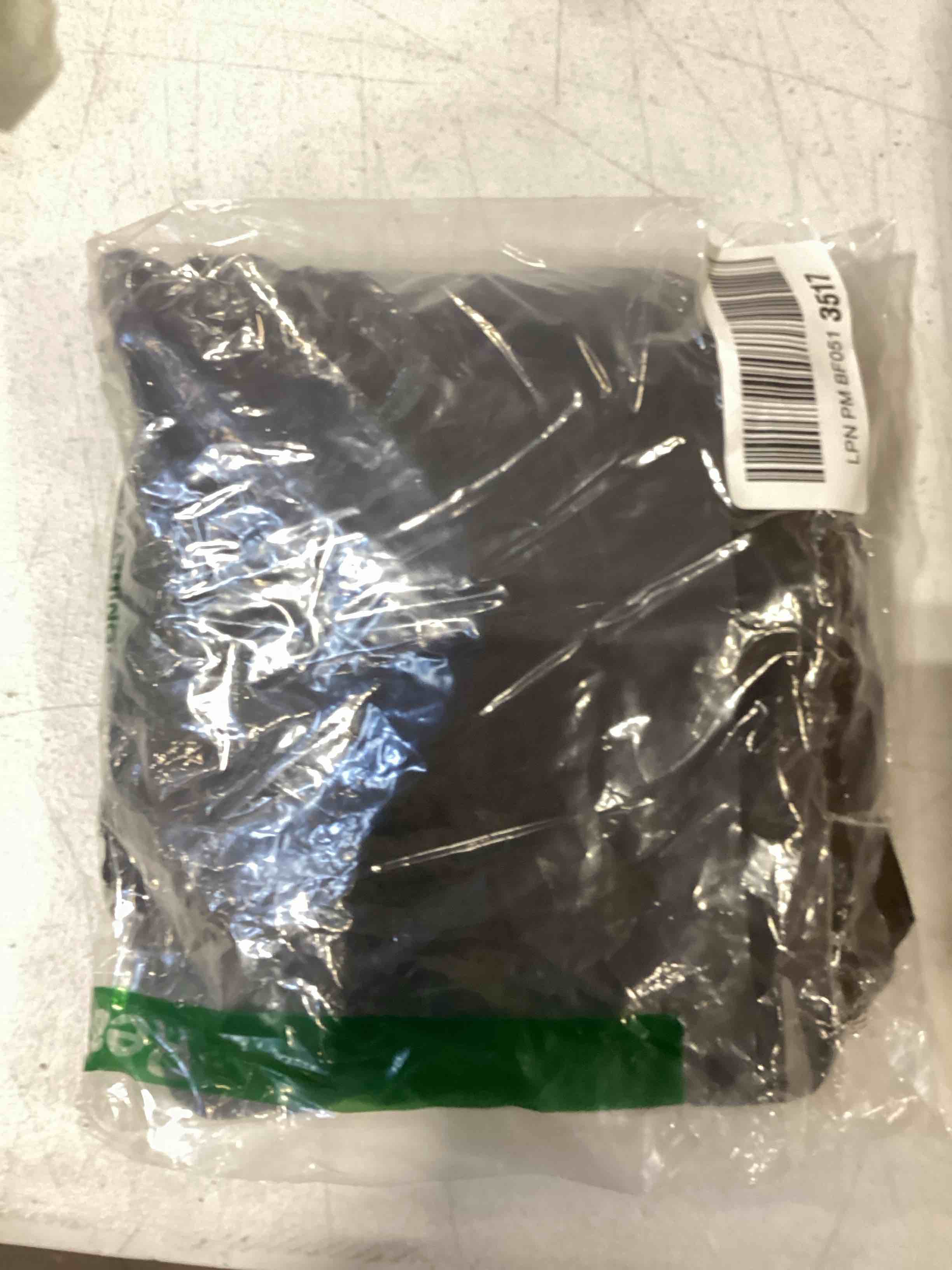 https://s3.amazonaws.com/lotting-images-prod/bidfta/TEA0393832_1728573096542.jpeg