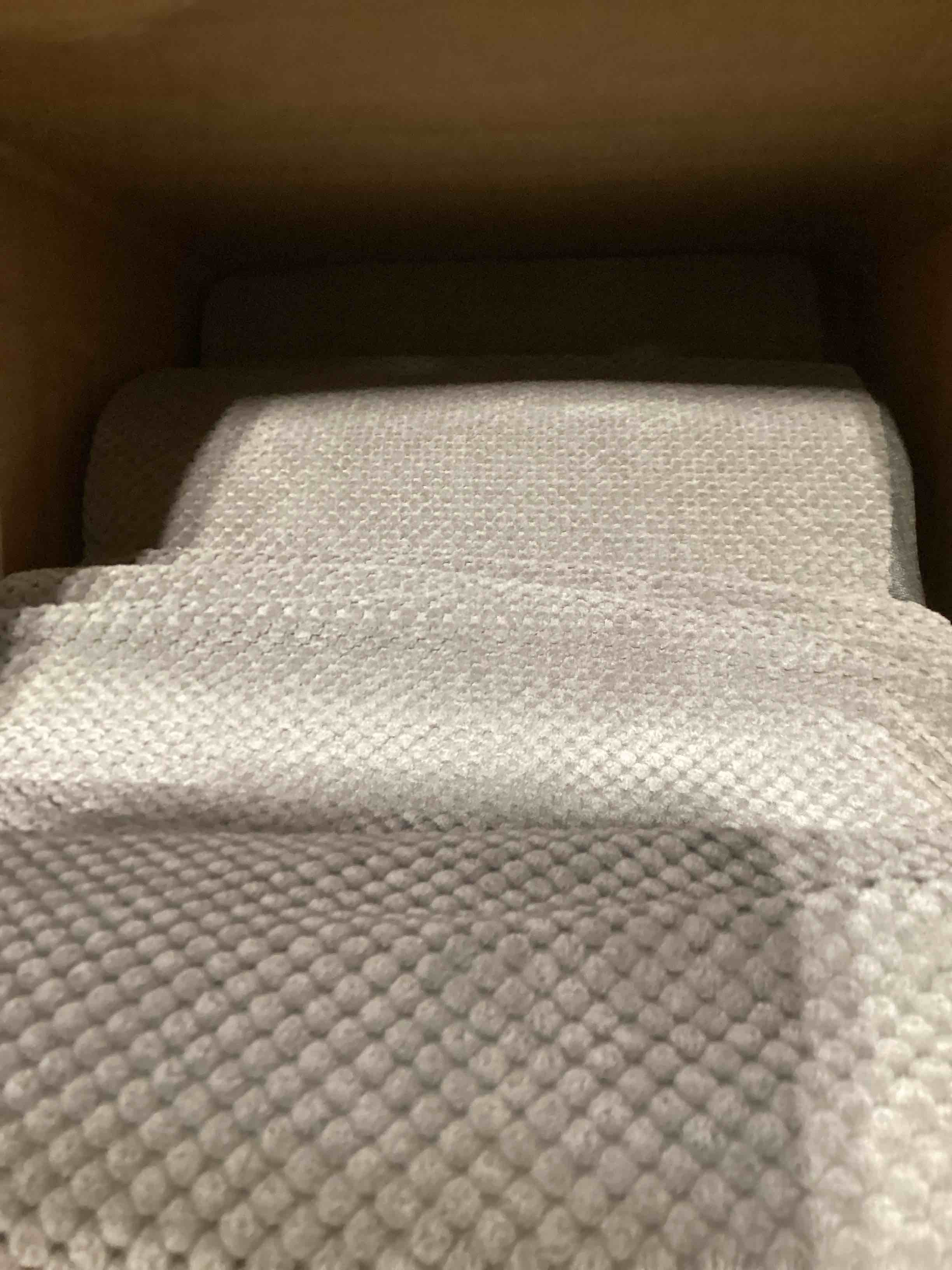https://s3.amazonaws.com/lotting-images-prod/bidfta/TEA0393874_1728562369095.jpeg