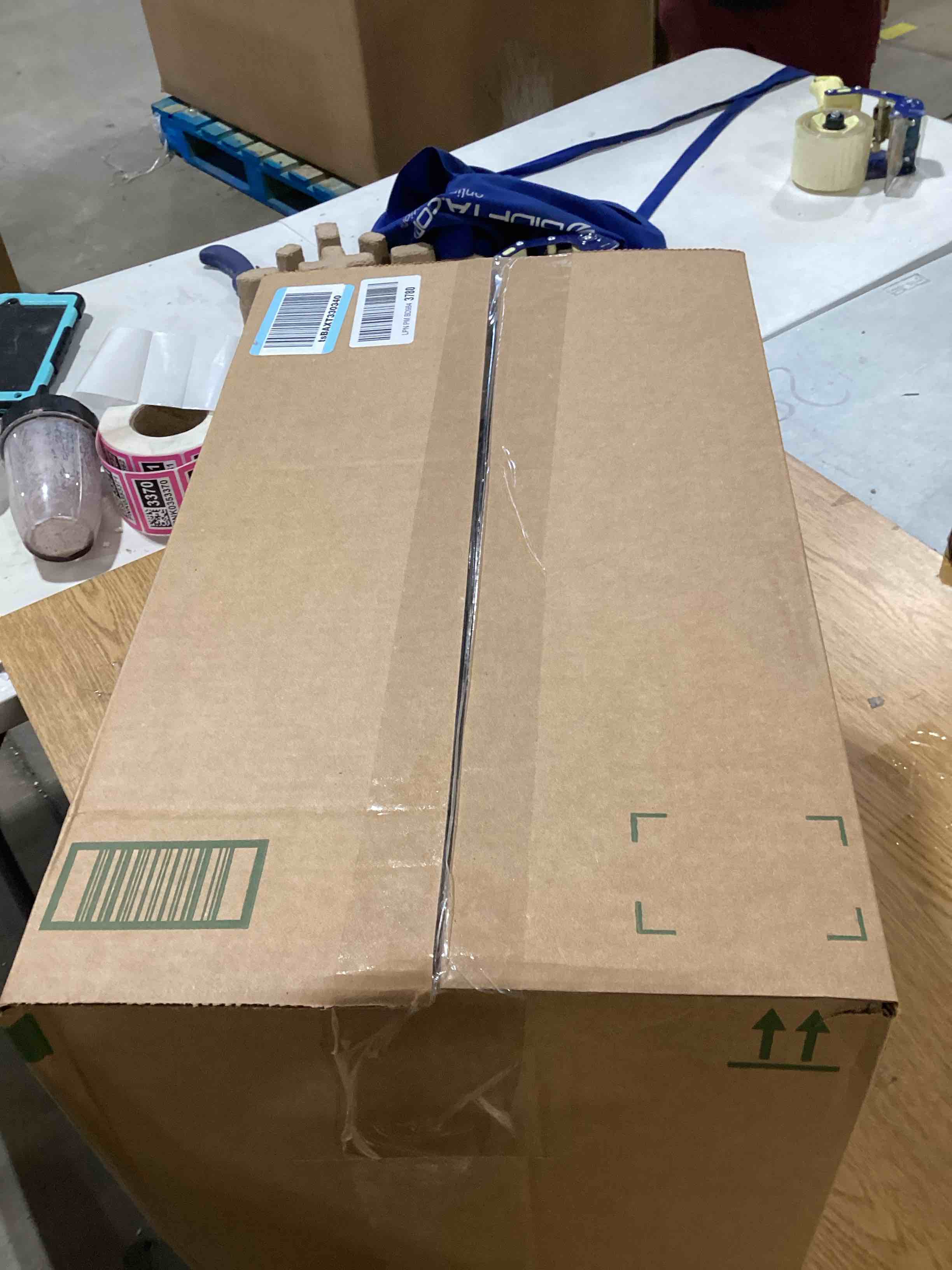 https://s3.amazonaws.com/lotting-images-prod/bidfta/TEA0394232_1730732412907.jpeg