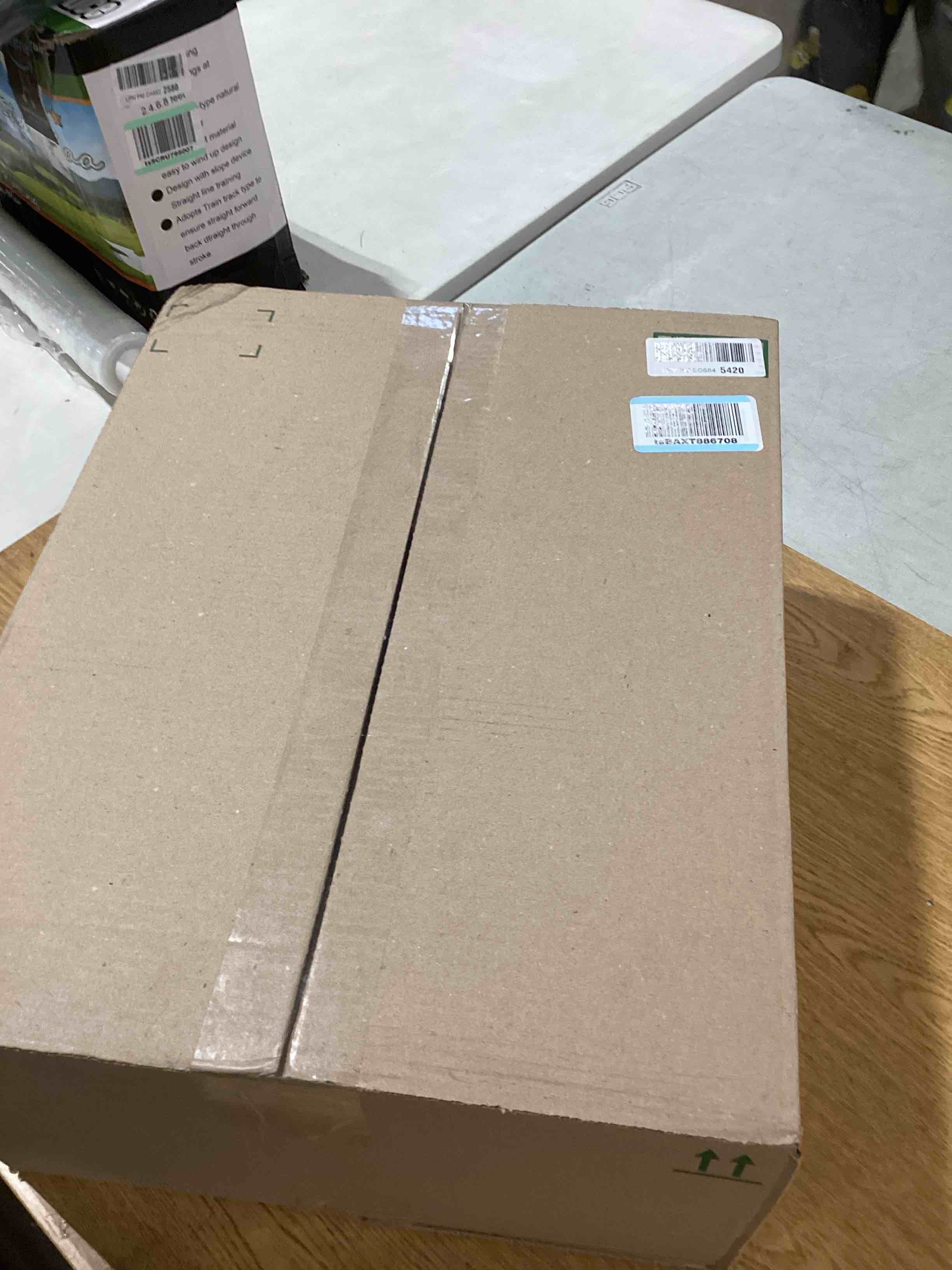 https://s3.amazonaws.com/lotting-images-prod/bidfta/TEA0394340_1730466167126.jpeg
