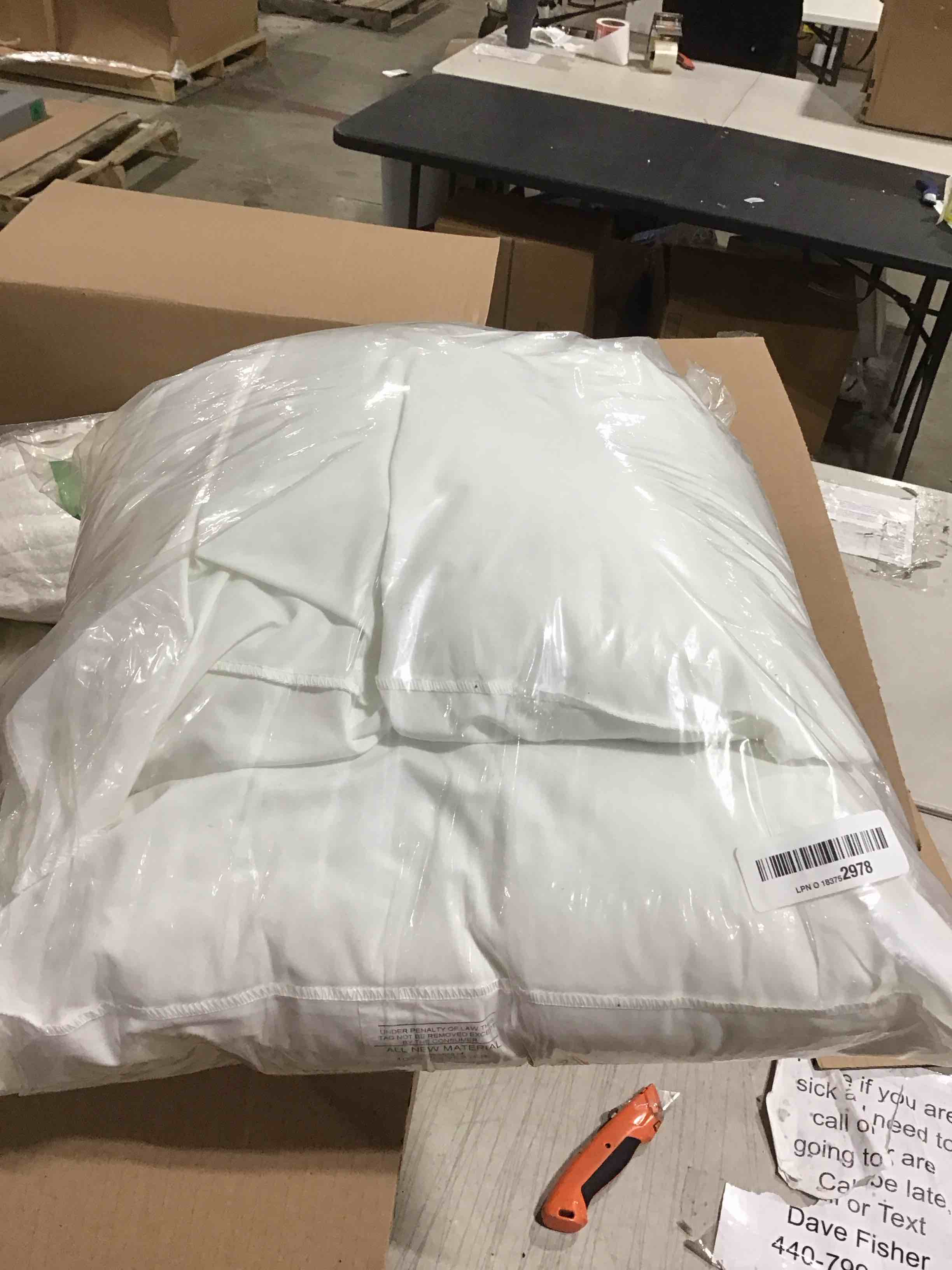 https://s3.amazonaws.com/lotting-images-prod/bidfta/TEA0395223_1729009888236.jpeg