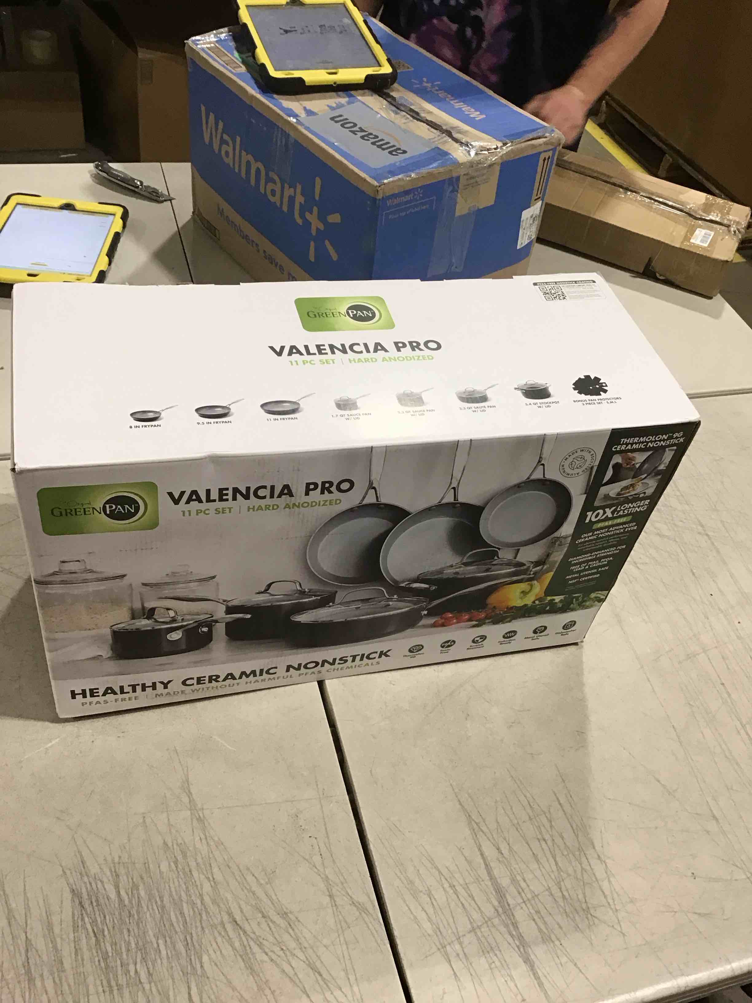 https://s3.amazonaws.com/lotting-images-prod/bidfta/TEA0395293_1728992375457.jpeg