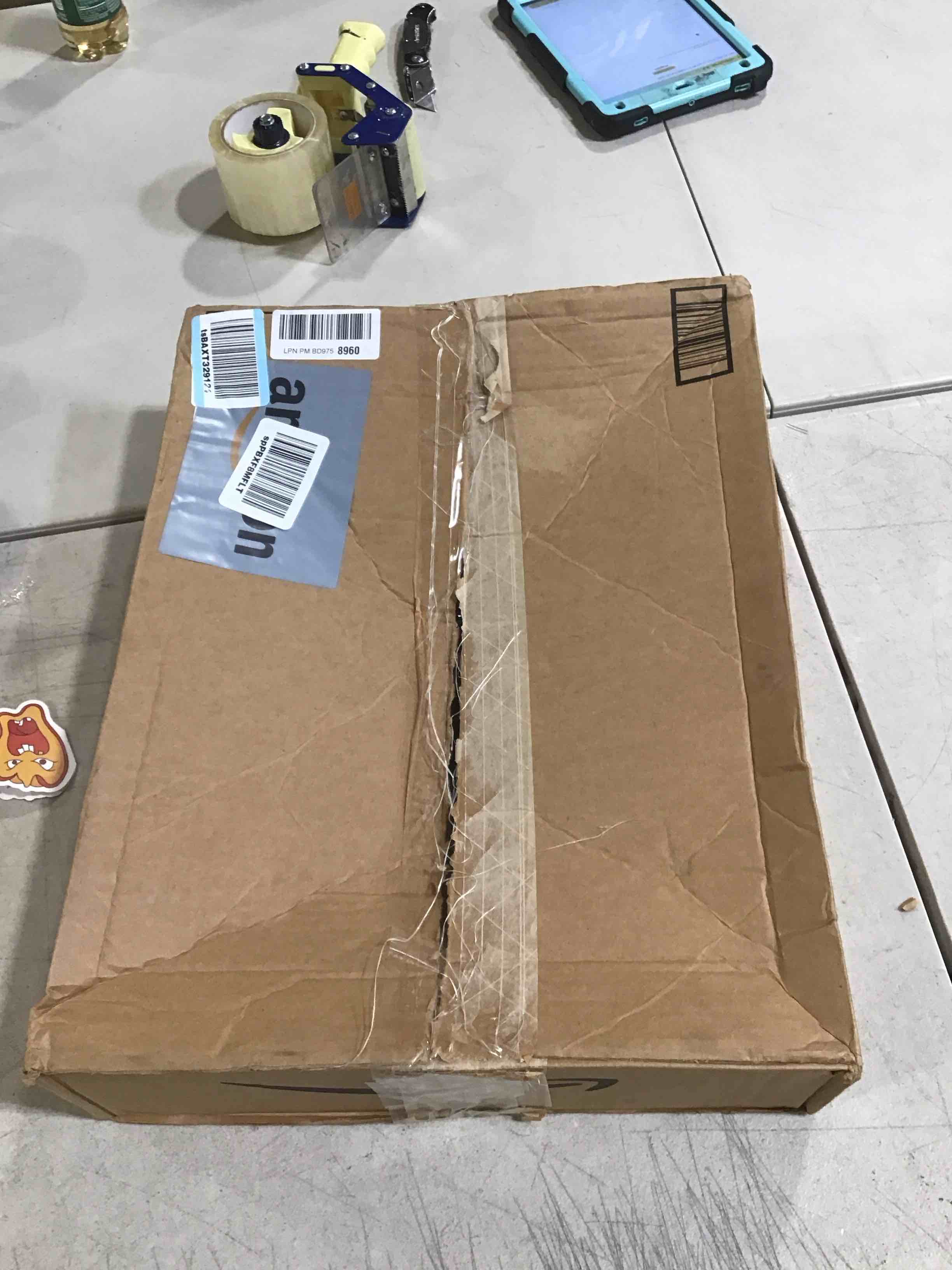 https://s3.amazonaws.com/lotting-images-prod/bidfta/TEA0395513_1728589550610.jpeg
