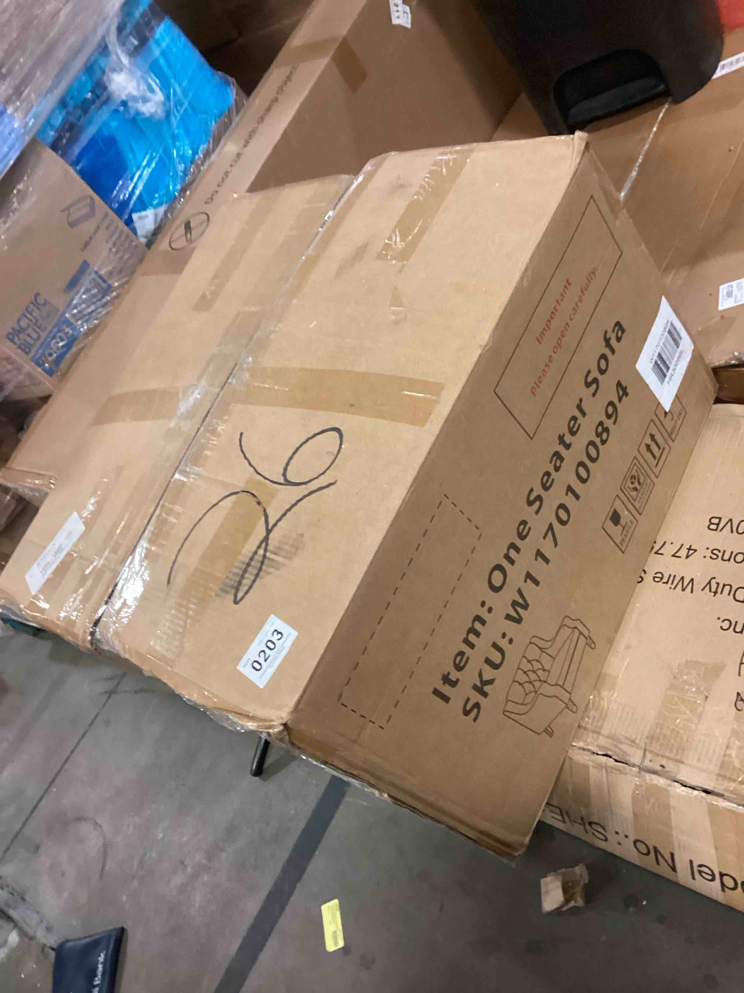 https://s3.amazonaws.com/lotting-images-prod/bidfta/TEA0397818_1732634567553.jpeg
