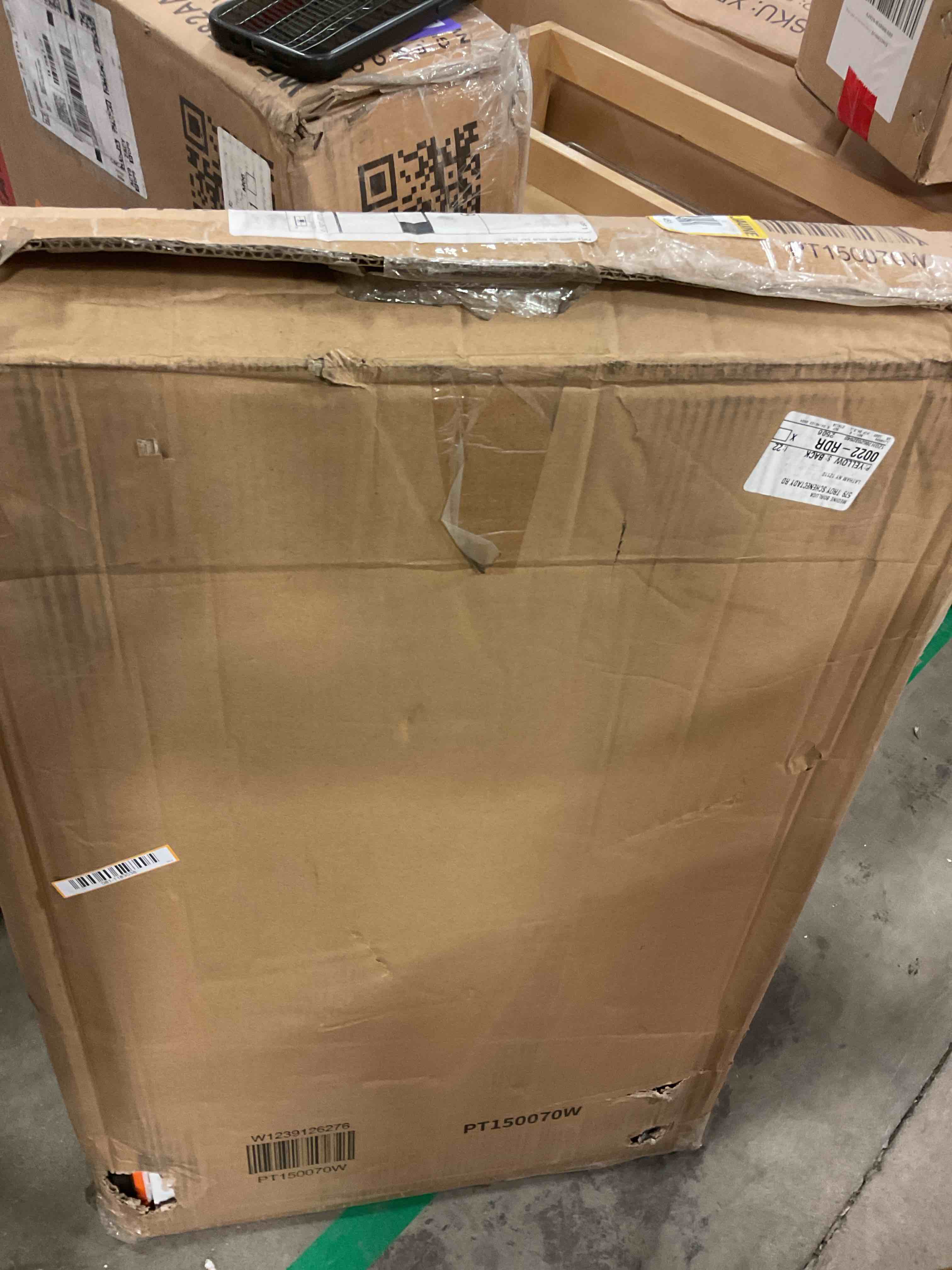 https://s3.amazonaws.com/lotting-images-prod/bidfta/TEA0398224_1739037700285.jpeg