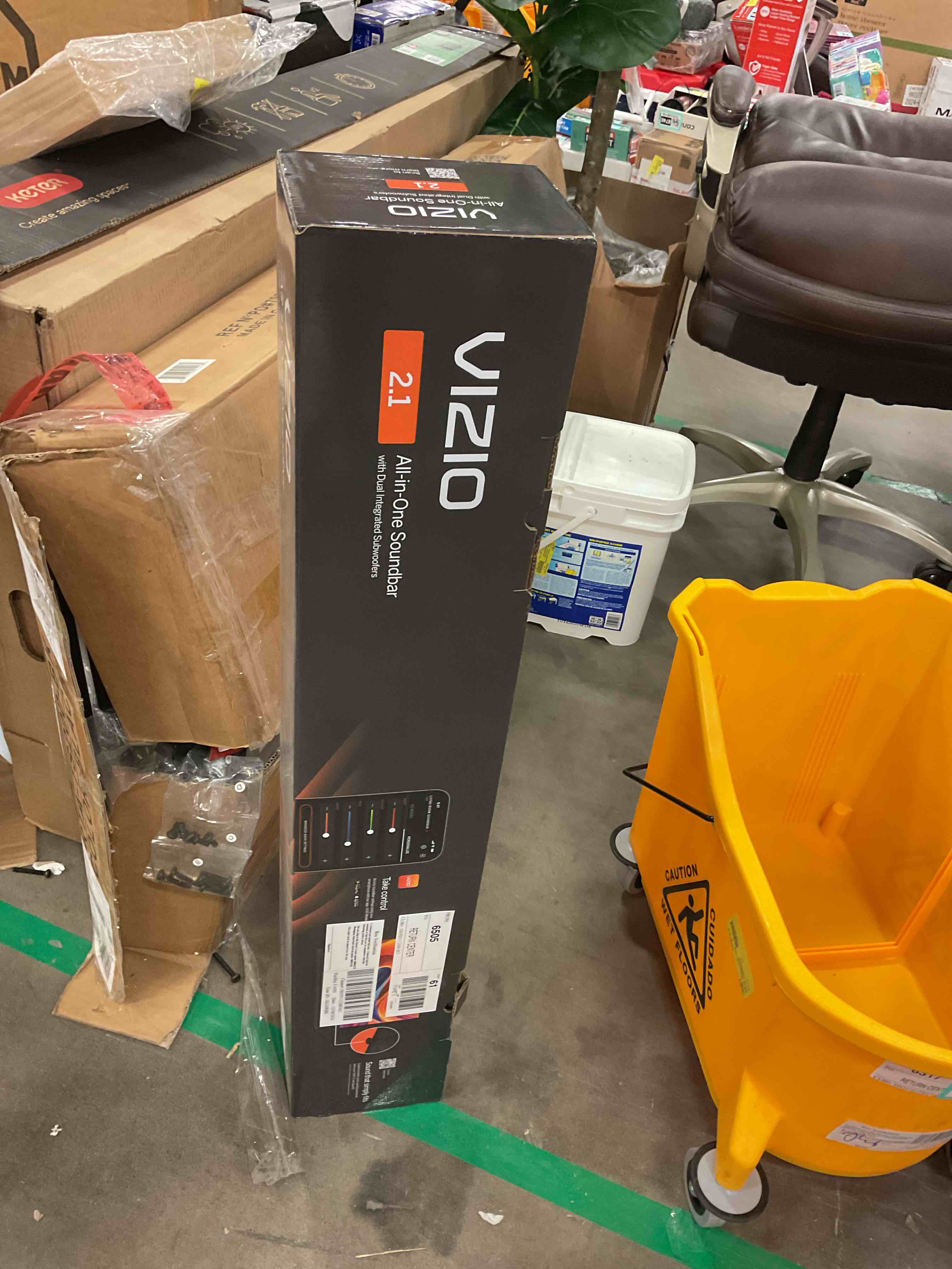 https://s3.amazonaws.com/lotting-images-prod/bidfta/TEA0398634_1738093300123.jpeg