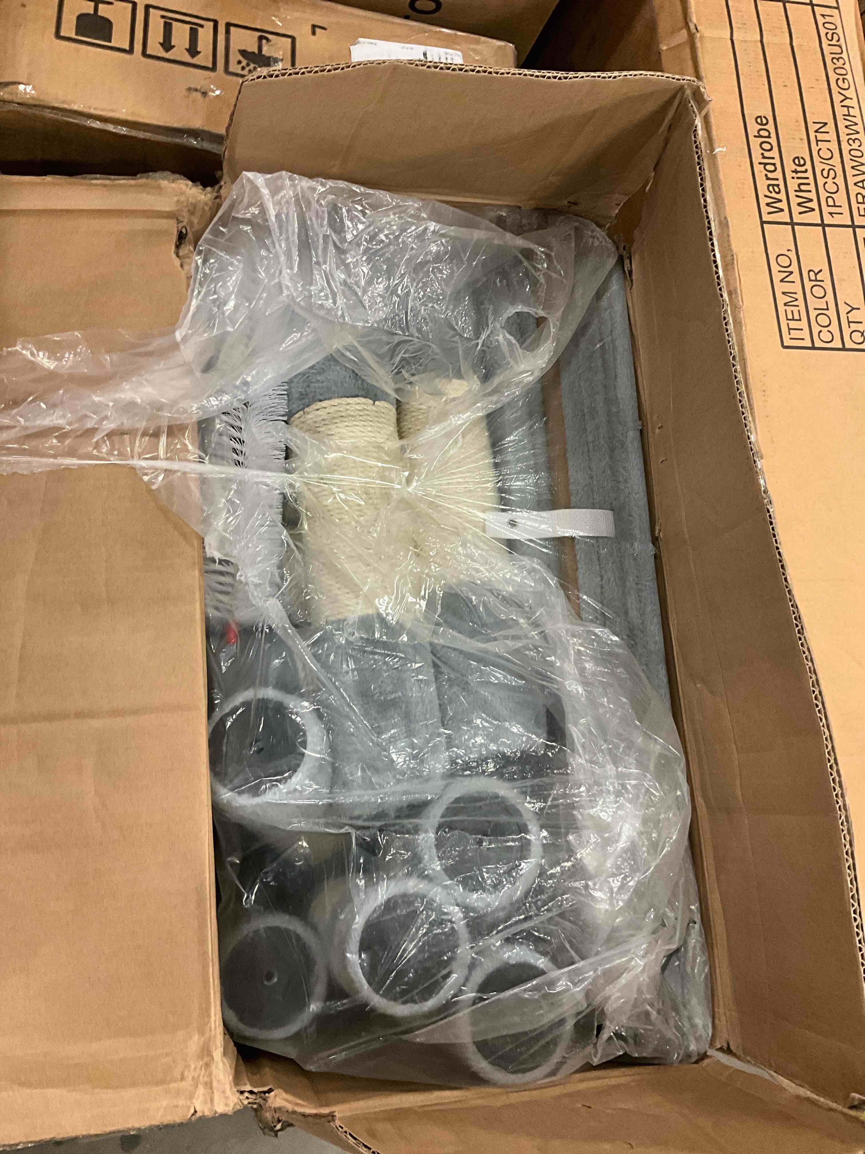 https://s3.amazonaws.com/lotting-images-prod/bidfta/TEA0398910_1737669342607.jpeg