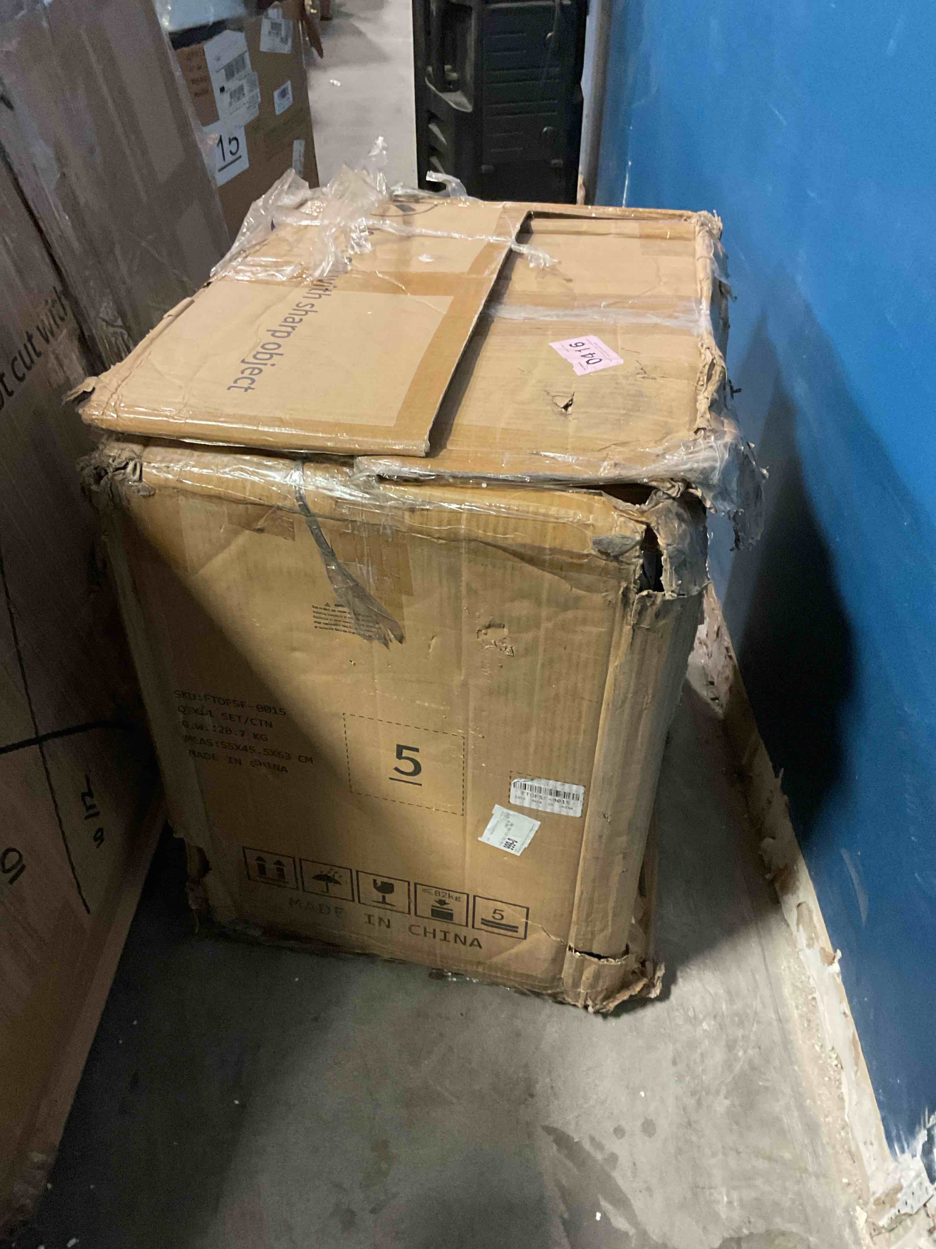 https://s3.amazonaws.com/lotting-images-prod/bidfta/TEA0399285_1737384609856.jpeg
