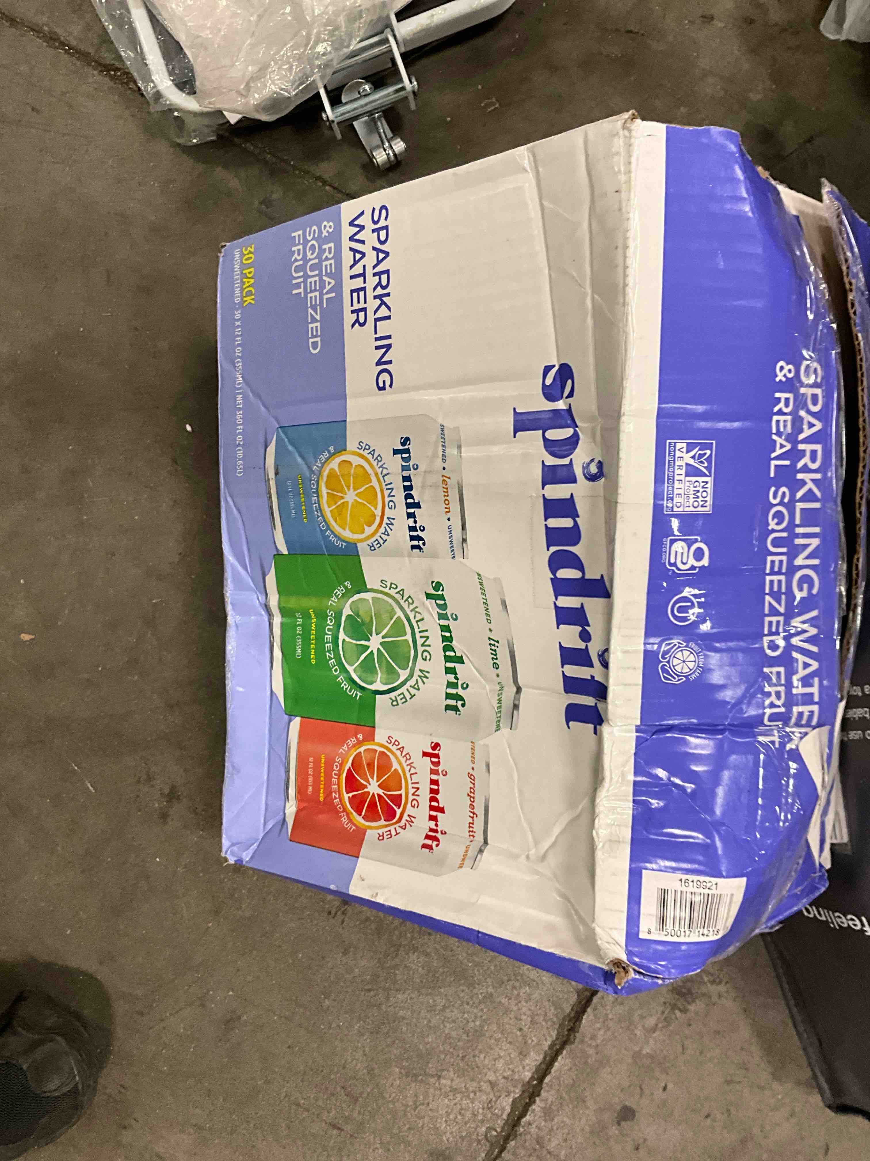 https://s3.amazonaws.com/lotting-images-prod/bidfta/TEA0409719_1733585992062.jpeg