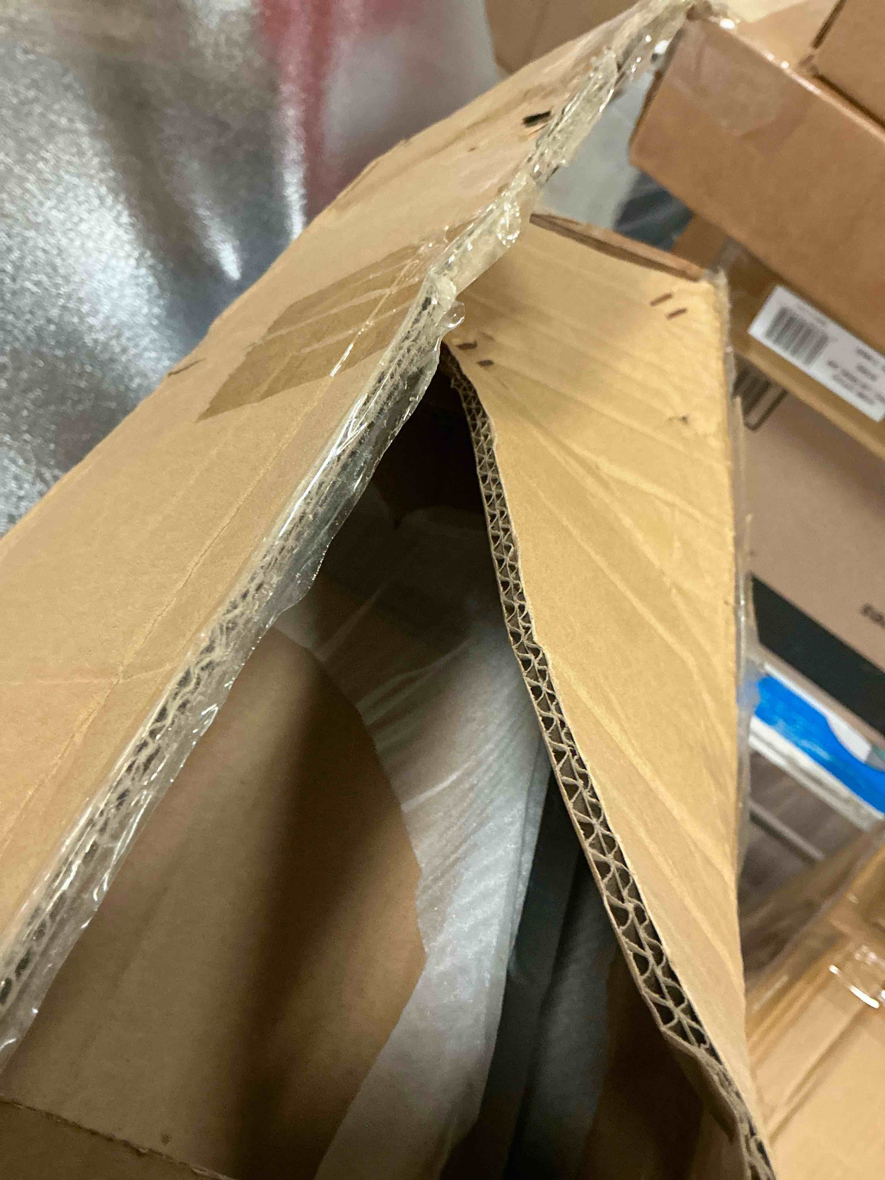https://s3.amazonaws.com/lotting-images-prod/bidfta/TEA0410478_1741976857803.jpeg