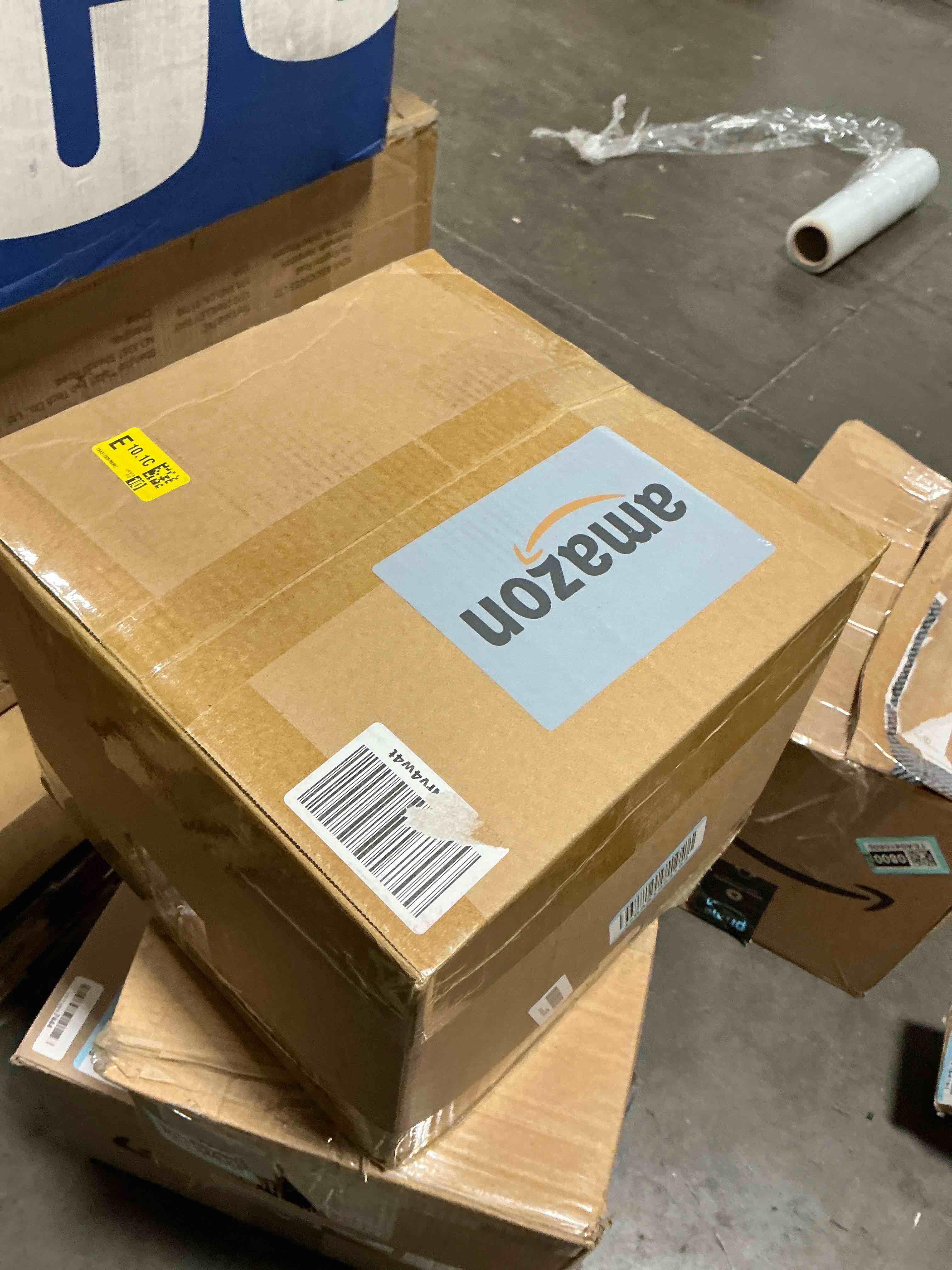 https://s3.amazonaws.com/lotting-images-prod/bidfta/TEA0410702_1734289139693.jpeg