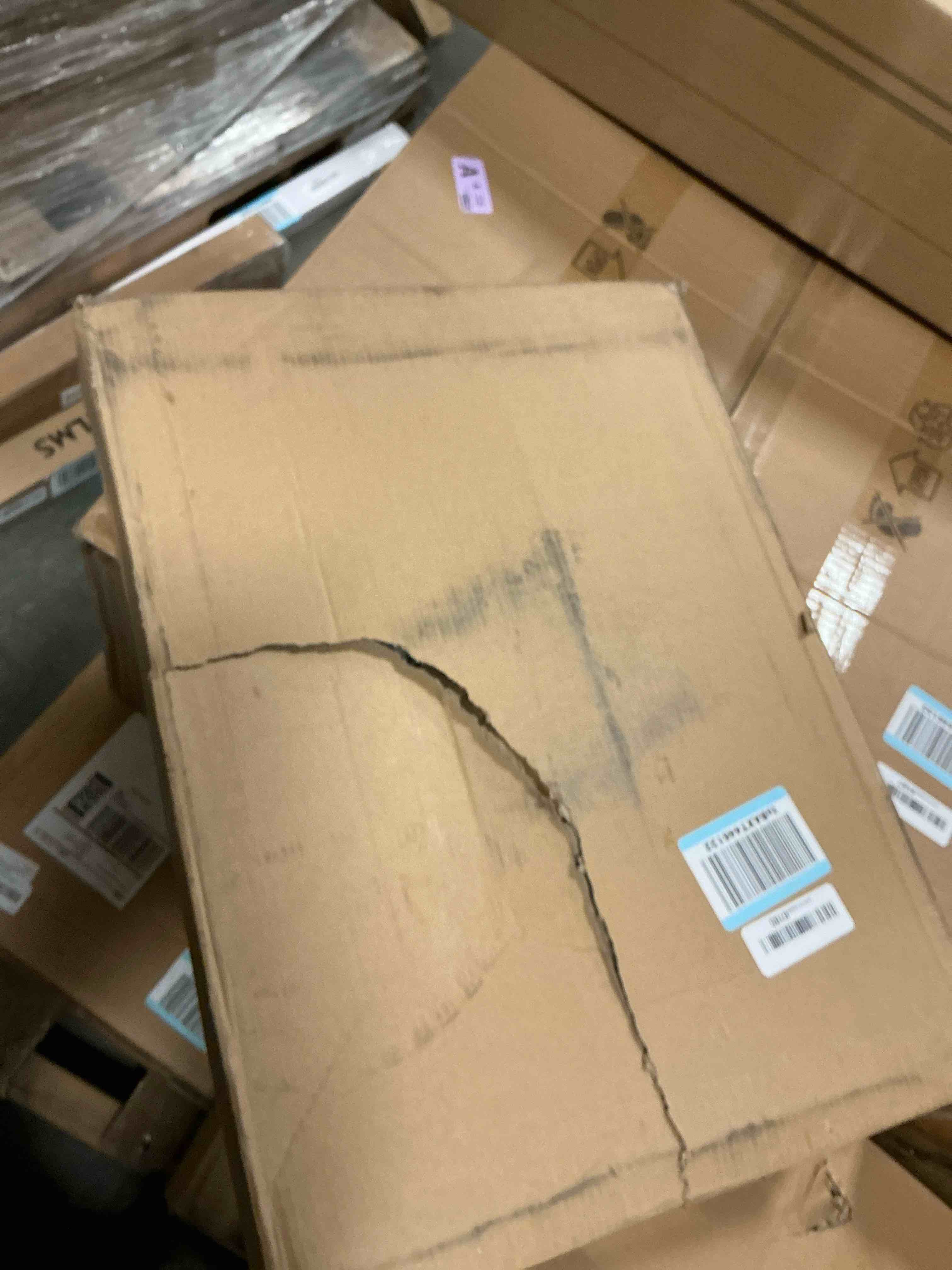https://s3.amazonaws.com/lotting-images-prod/bidfta/TEA0410715_1734289744627.jpeg