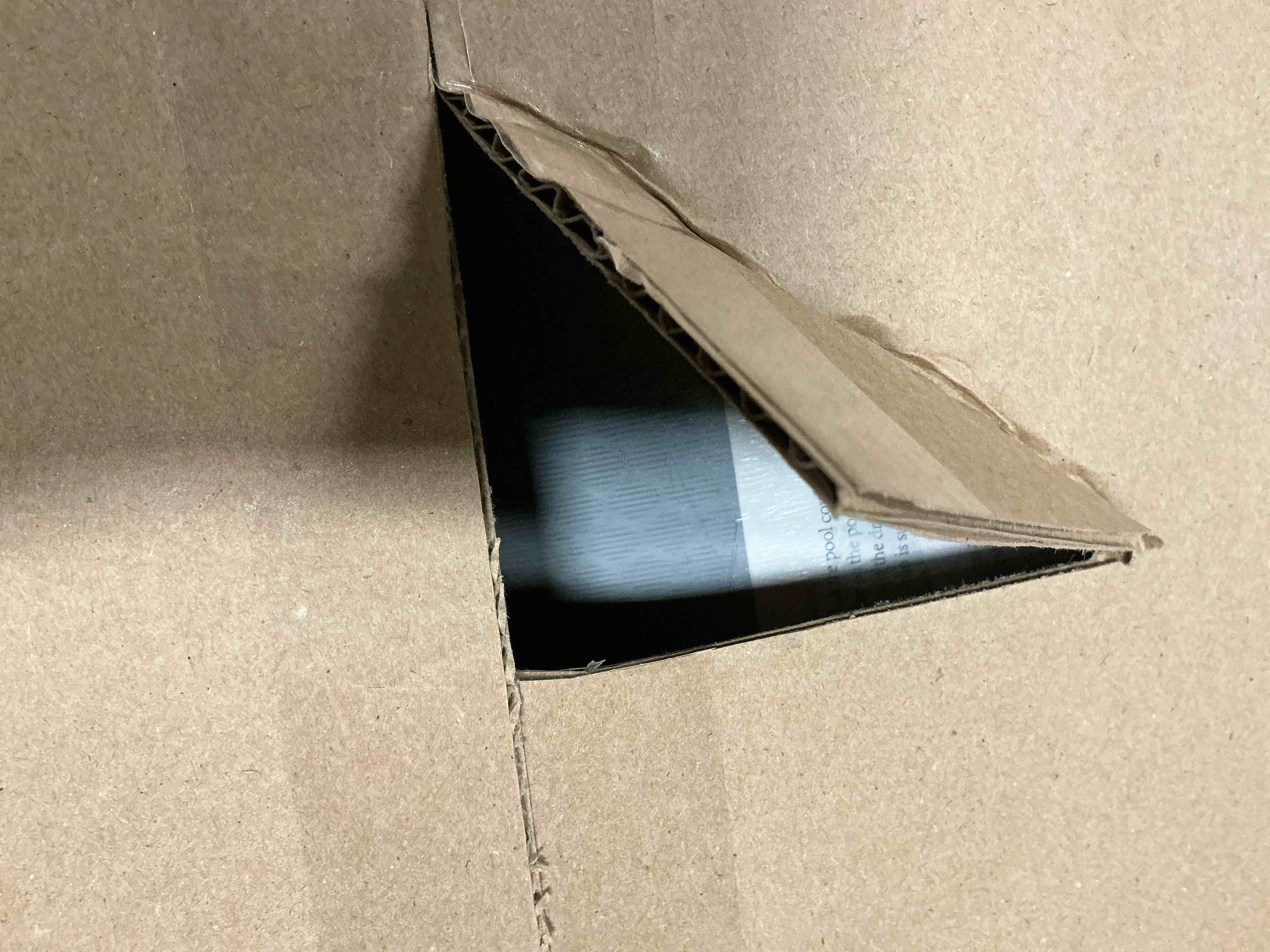 https://s3.amazonaws.com/lotting-images-prod/bidfta/TEA0410755_1734290711547.jpeg