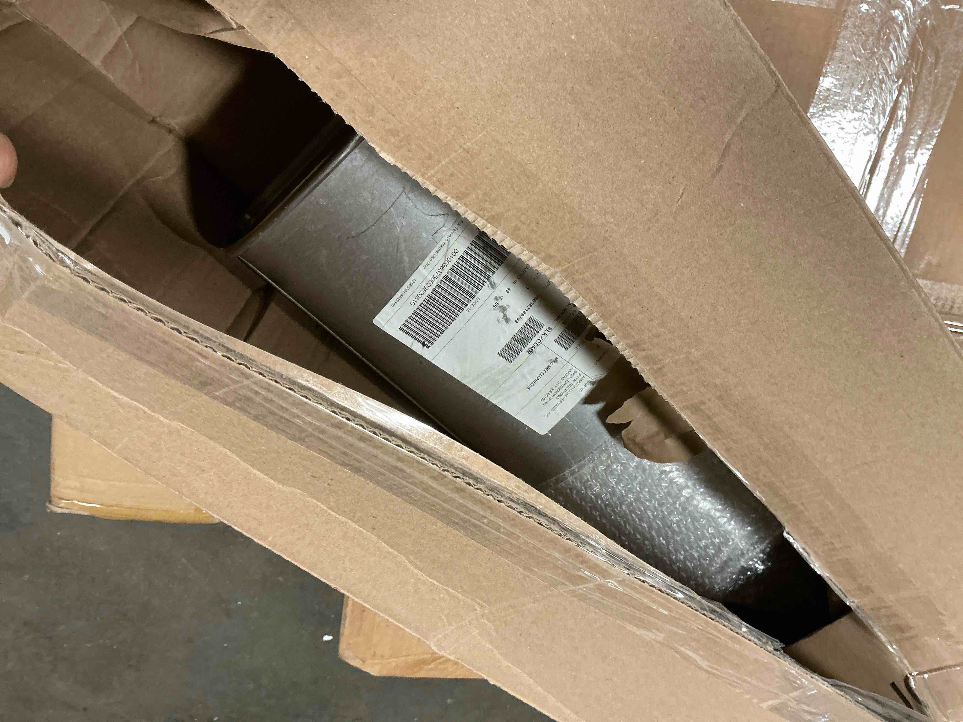 https://s3.amazonaws.com/lotting-images-prod/bidfta/TEA0410773_1734286694683.jpeg