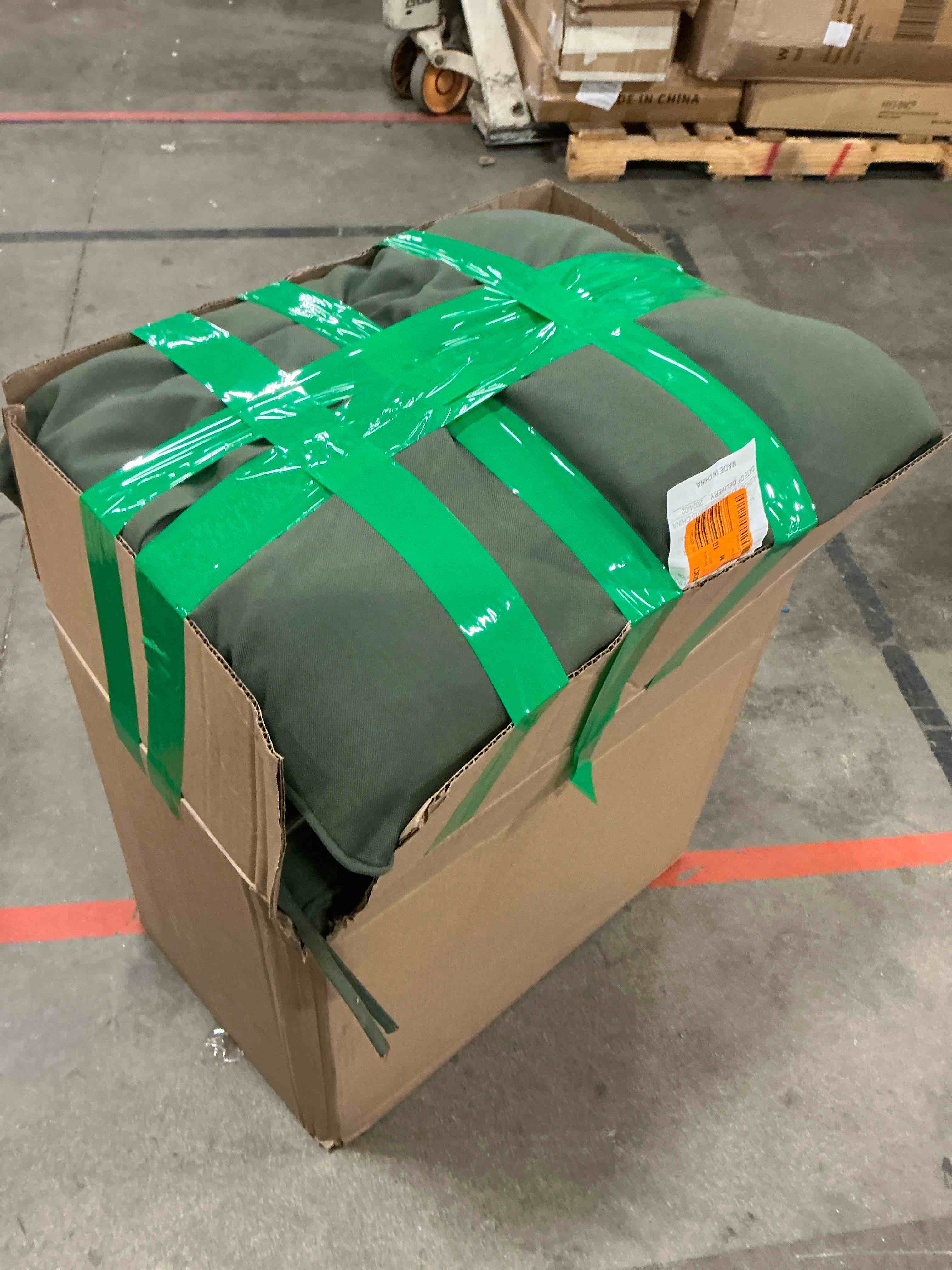 https://s3.amazonaws.com/lotting-images-prod/bidfta/TEA0411016_1734112346741.jpeg